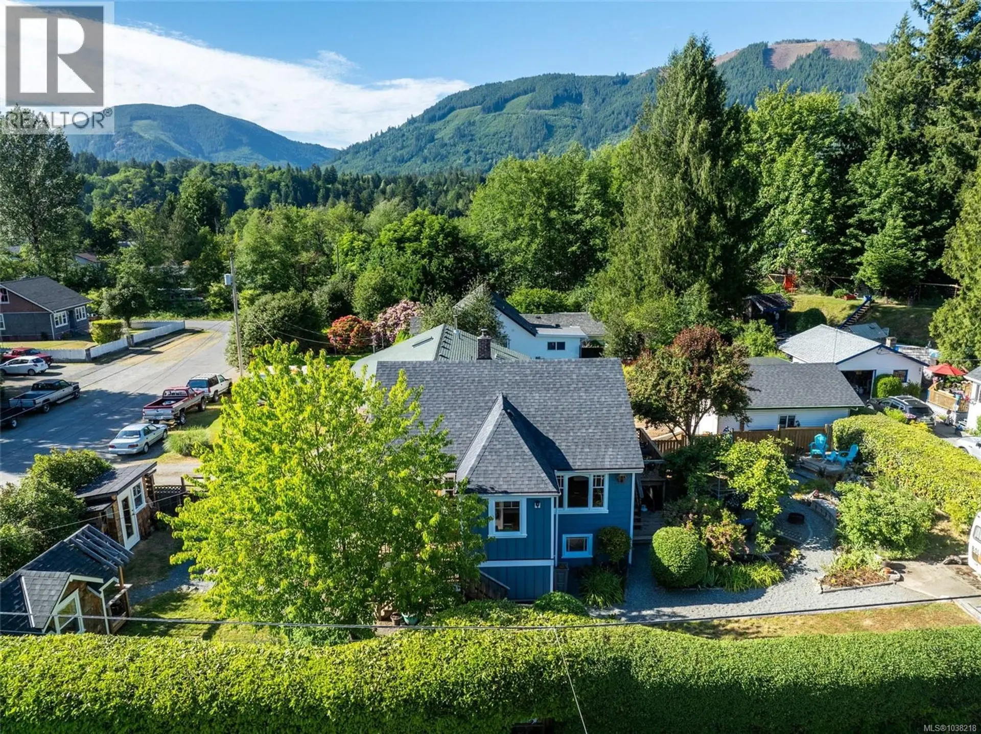 Property at 37 Cowichan Ave W, Lake Cowichan, BC