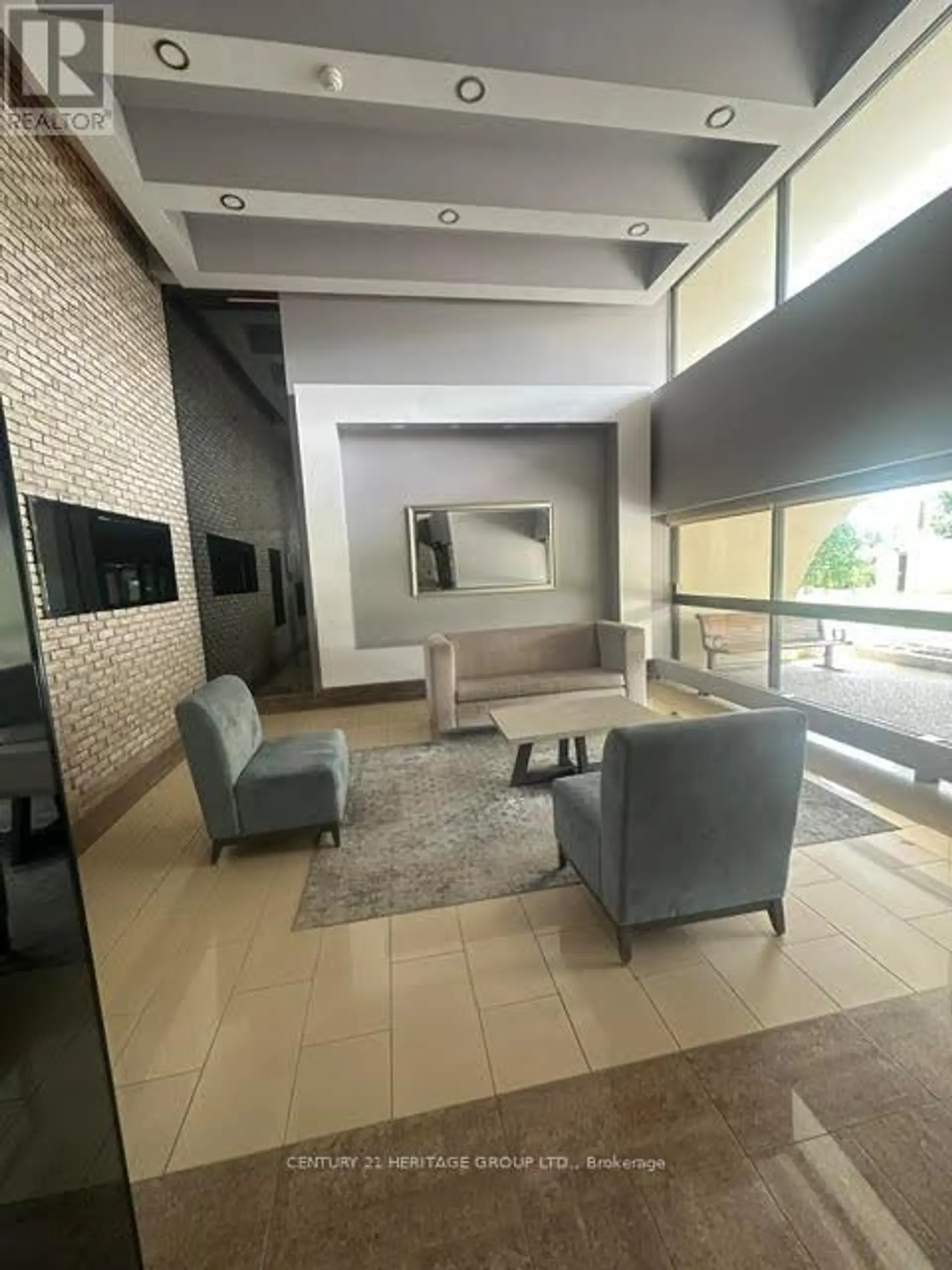 #1007 350 SENECA HILL DRIVE - Image 1