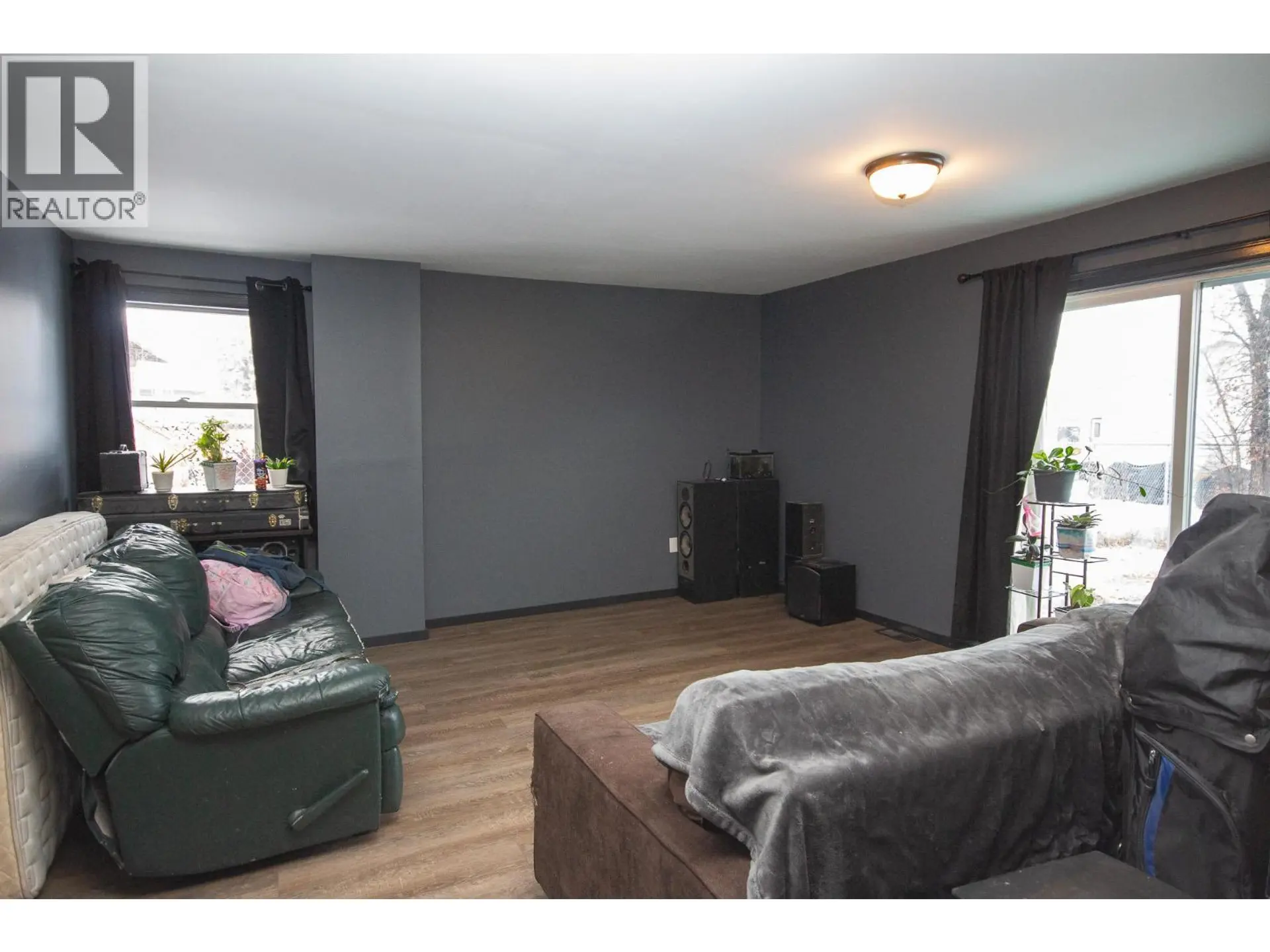 1604 108 Avenue - Image 7
