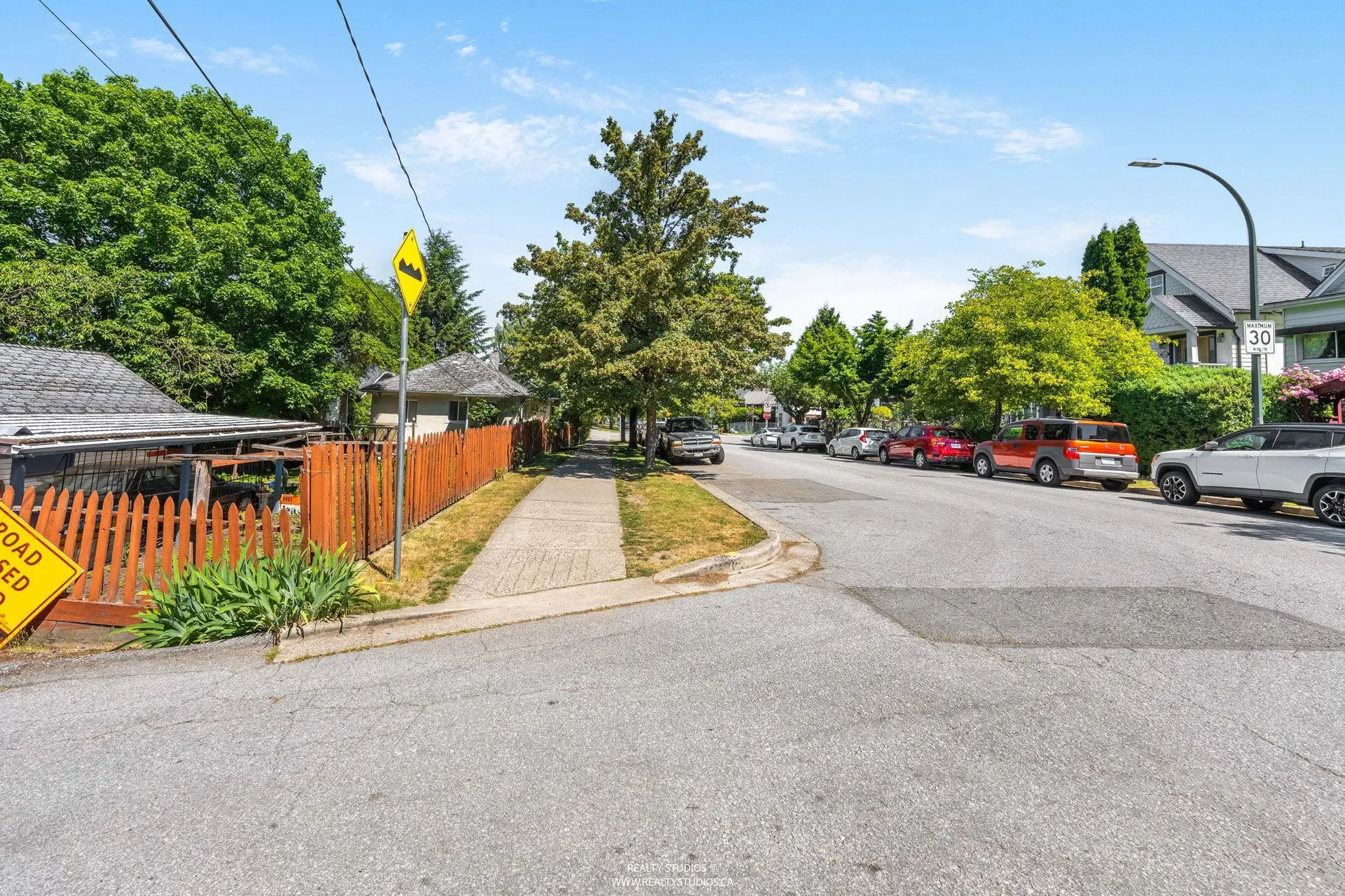 6 W King Edward Avenue - Image 9