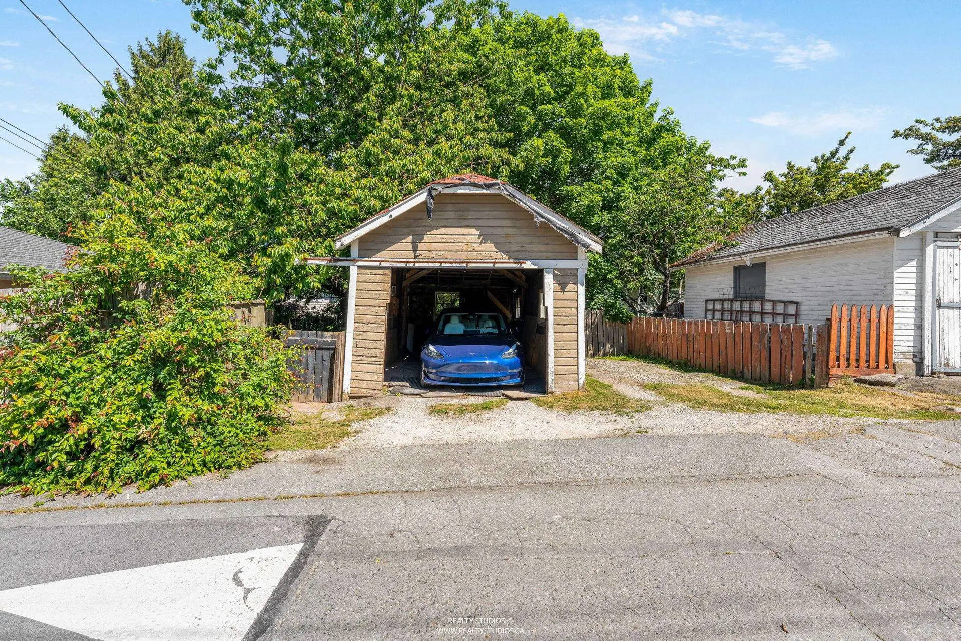 12 W King Edward Avenue - Image 4