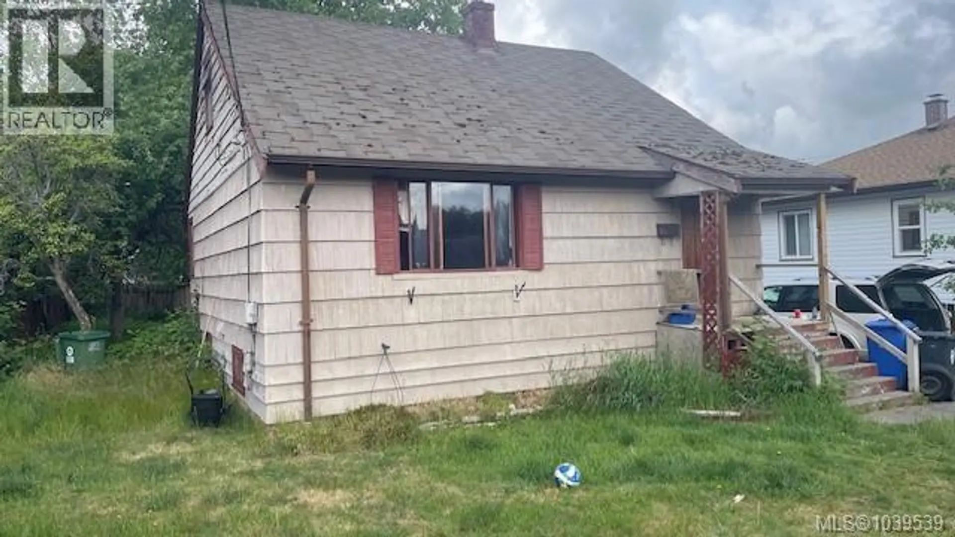 2876 12th Ave - Image 6