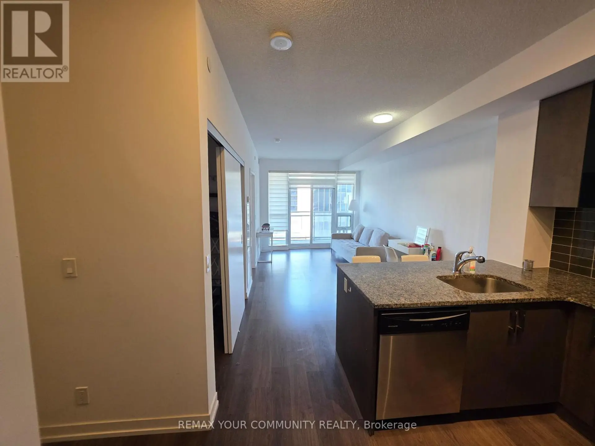 #1004 89 DUNFIELD AVENUE - Image 2