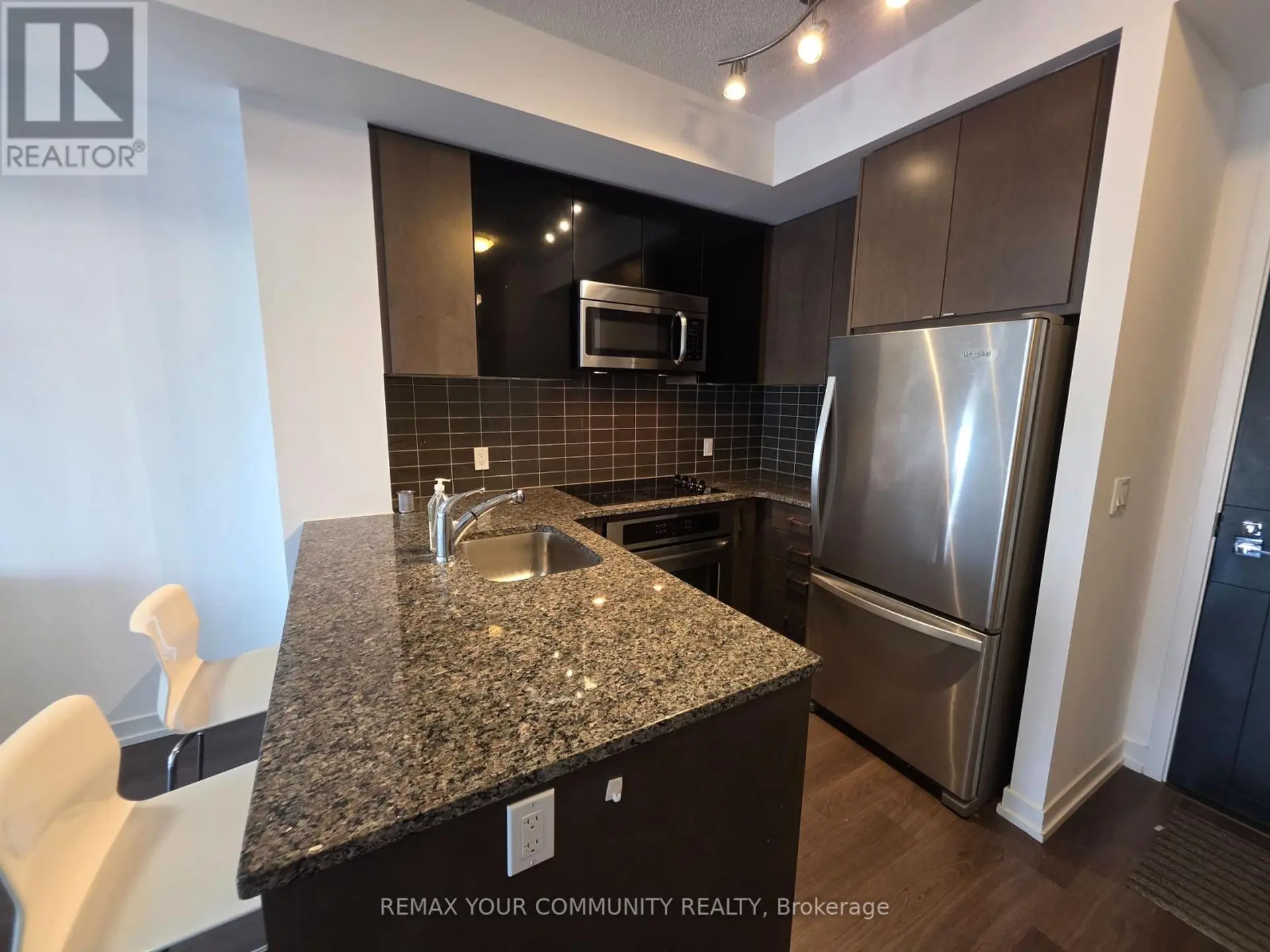 #1004 89 DUNFIELD AVENUE - Image 4