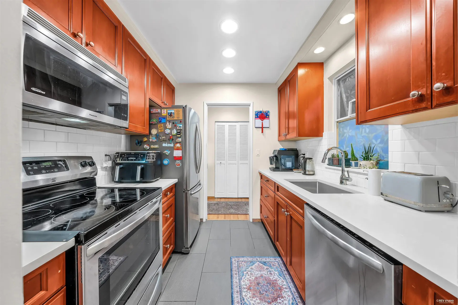 #207 235 Keith Road - Image 5