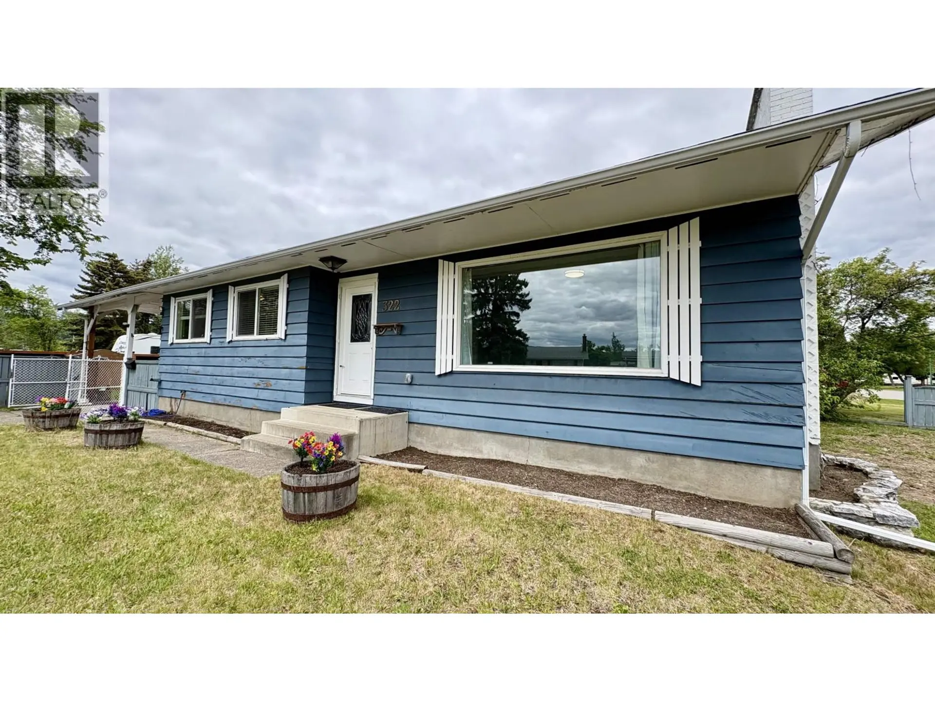 322 PIONEER AVENUE - Image 20