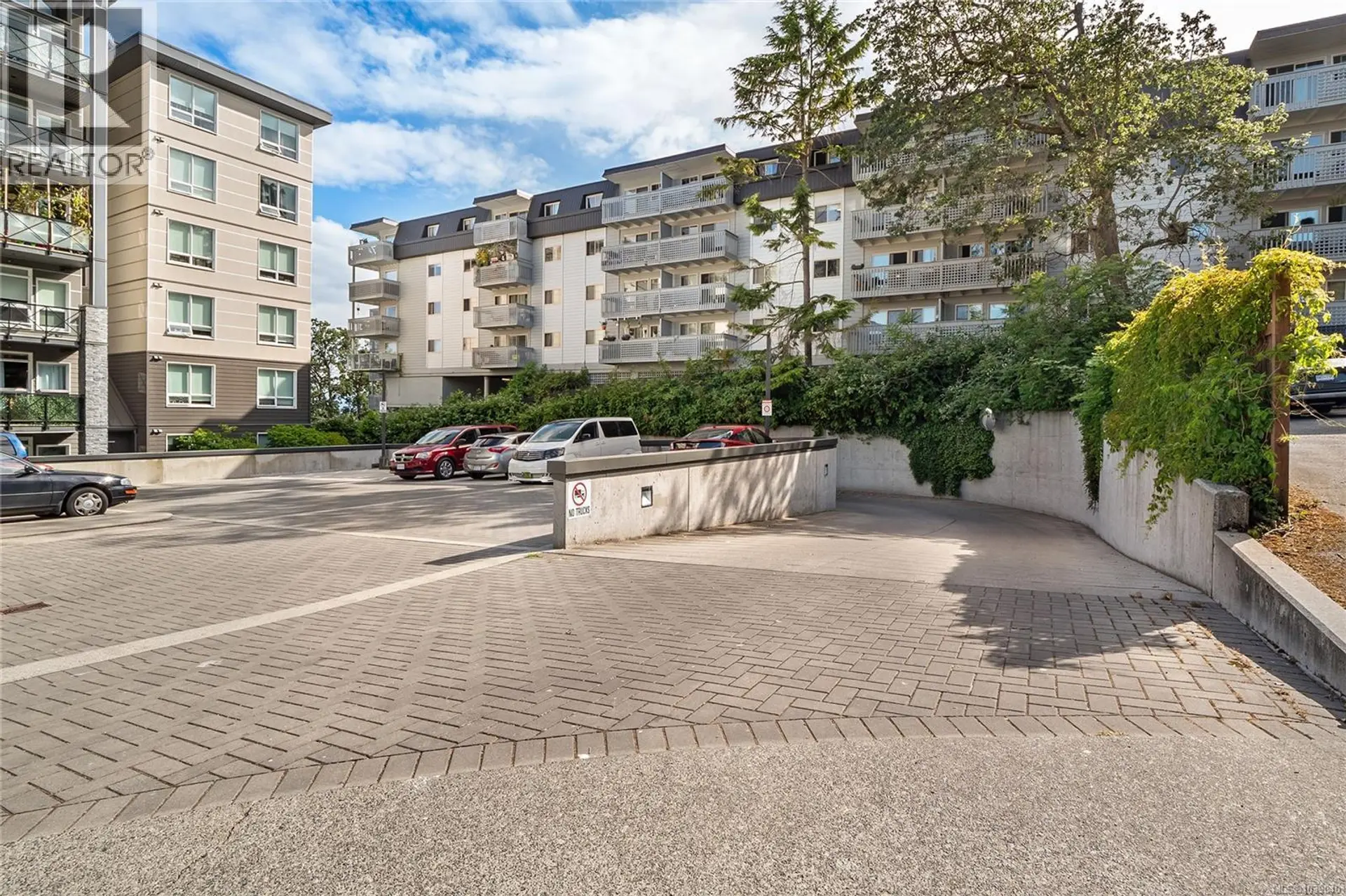 #410 924 Esquimalt Rd - Image 12