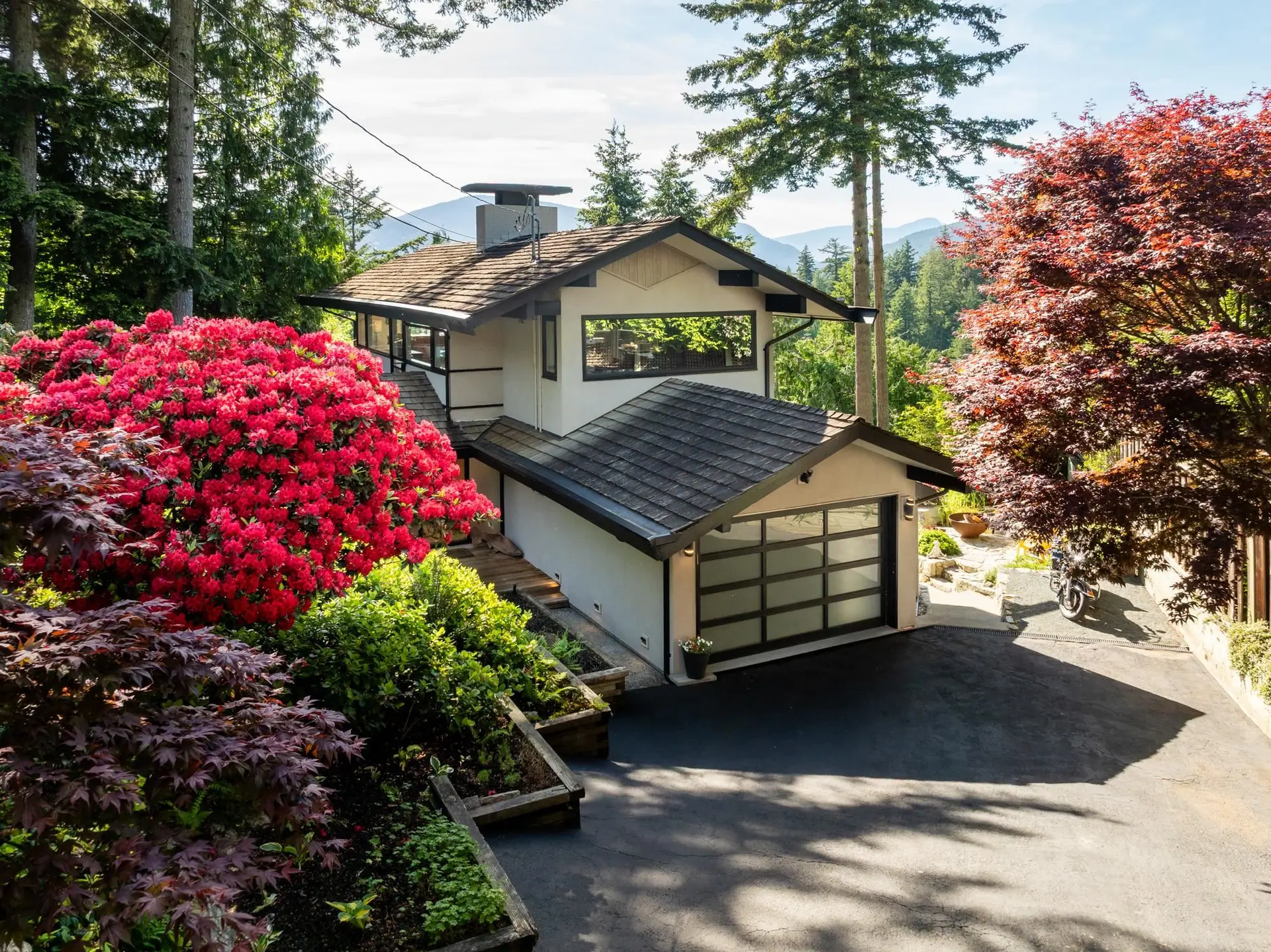 Property at 6485 Madrona Crescent, West Vancouver, BC