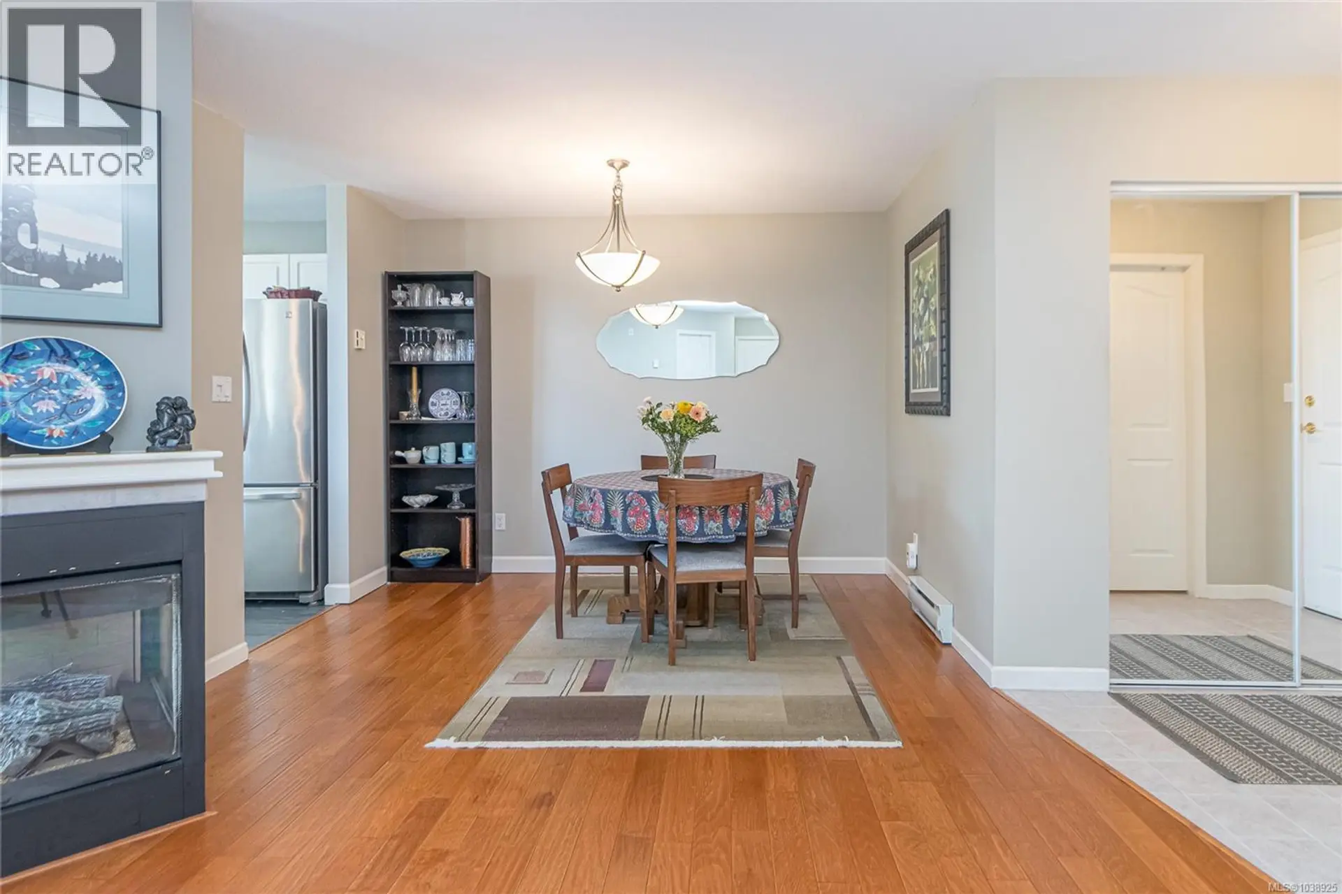 #305 245 First St - Image 6