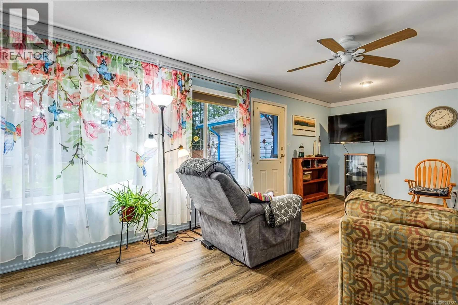 8955 McLarey Ave - Image 7