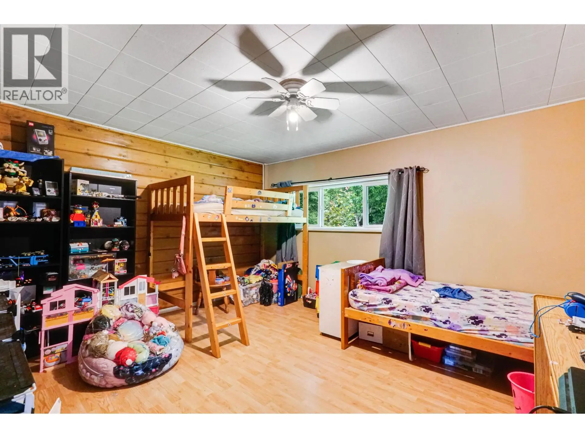 48 CAPILANO STREET - Image 11