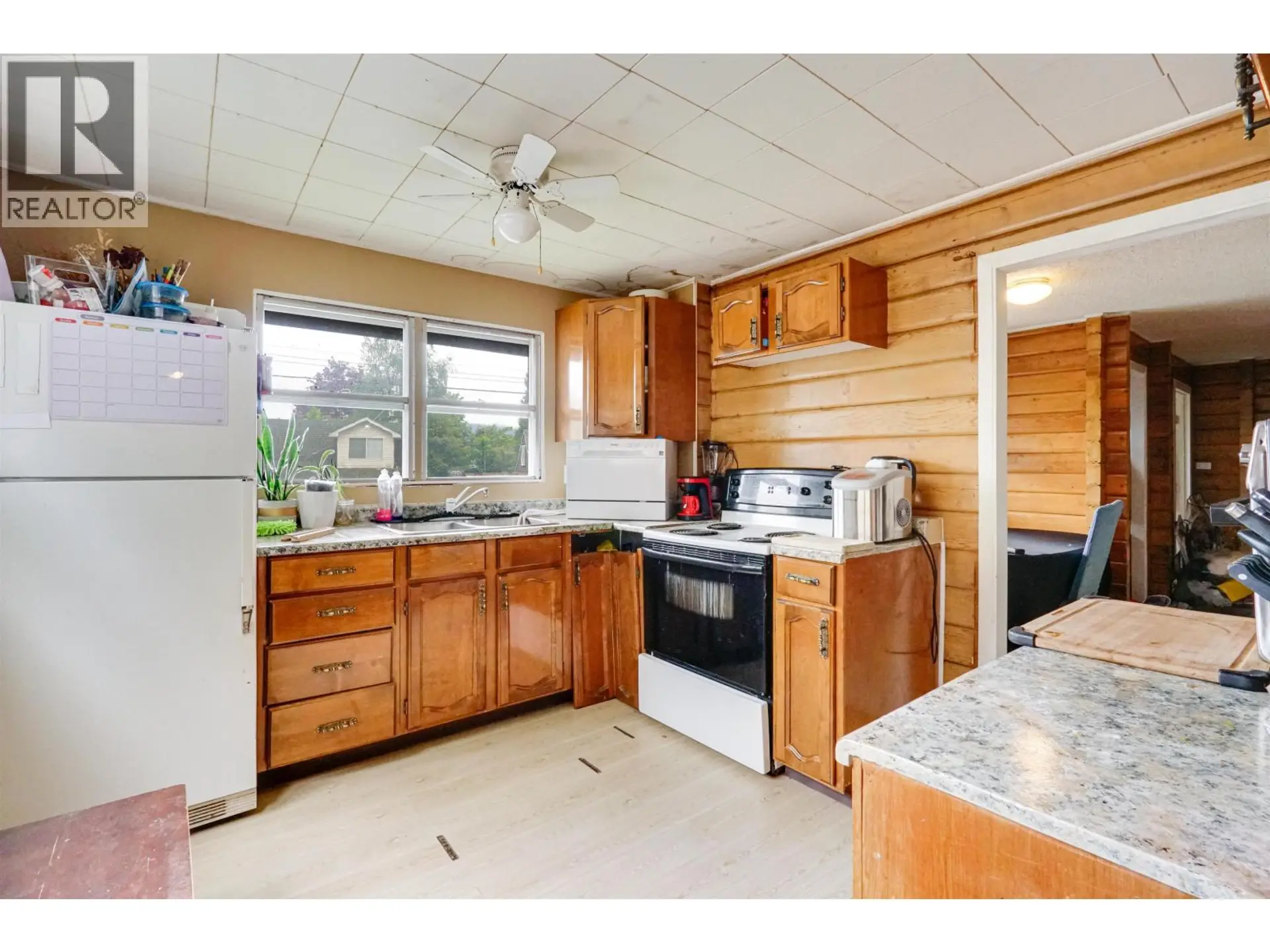 48 CAPILANO STREET - Image 9