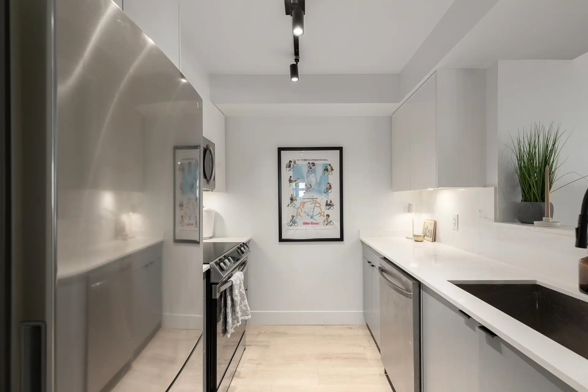 #203 2272 Dundas Street - Image 7