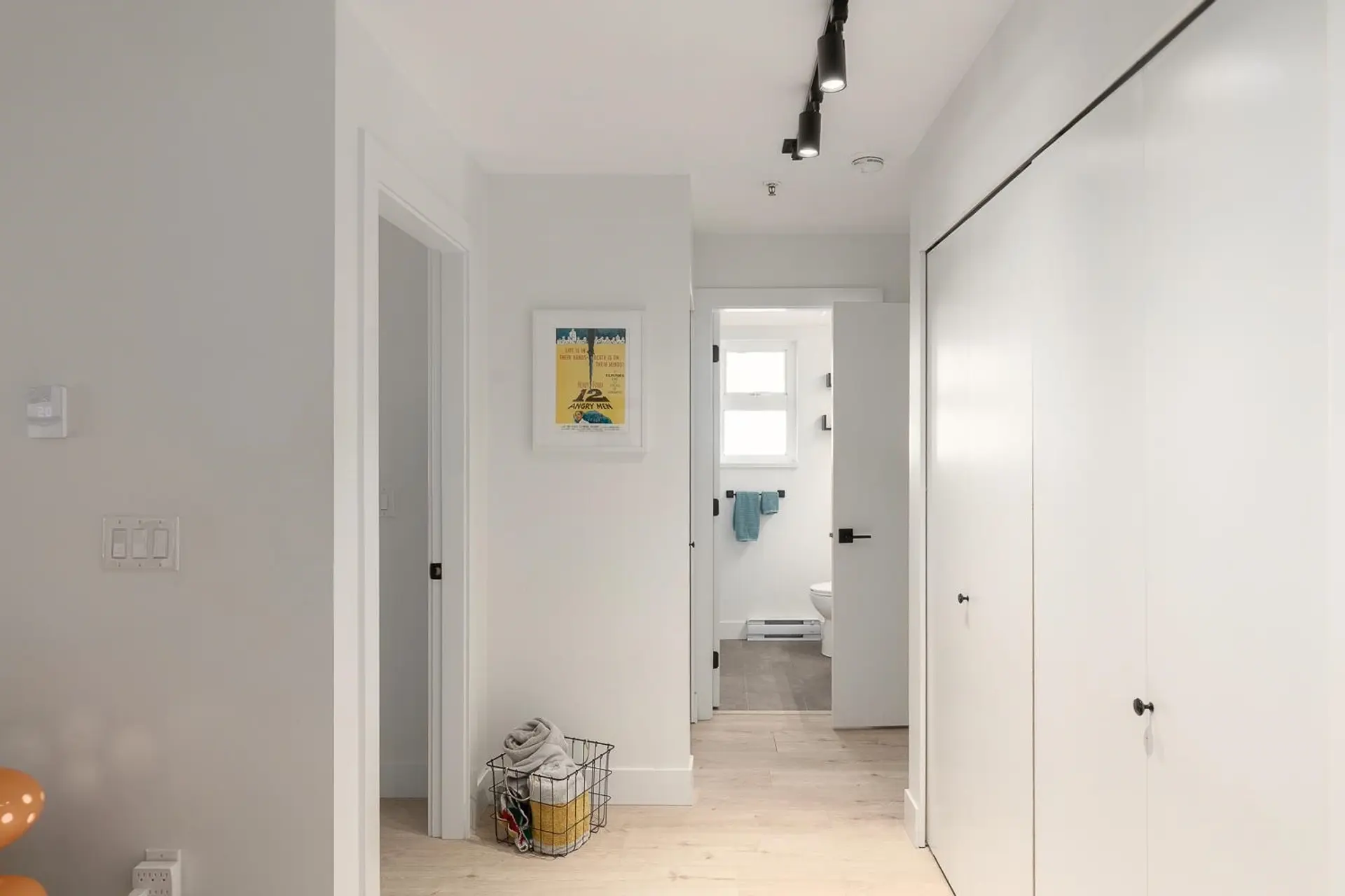 #203 2272 Dundas Street - Image 11