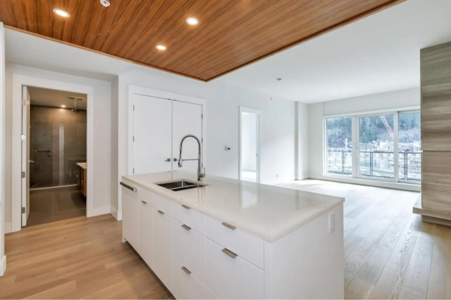 #205 6707 Nelson Avenue - Image 4