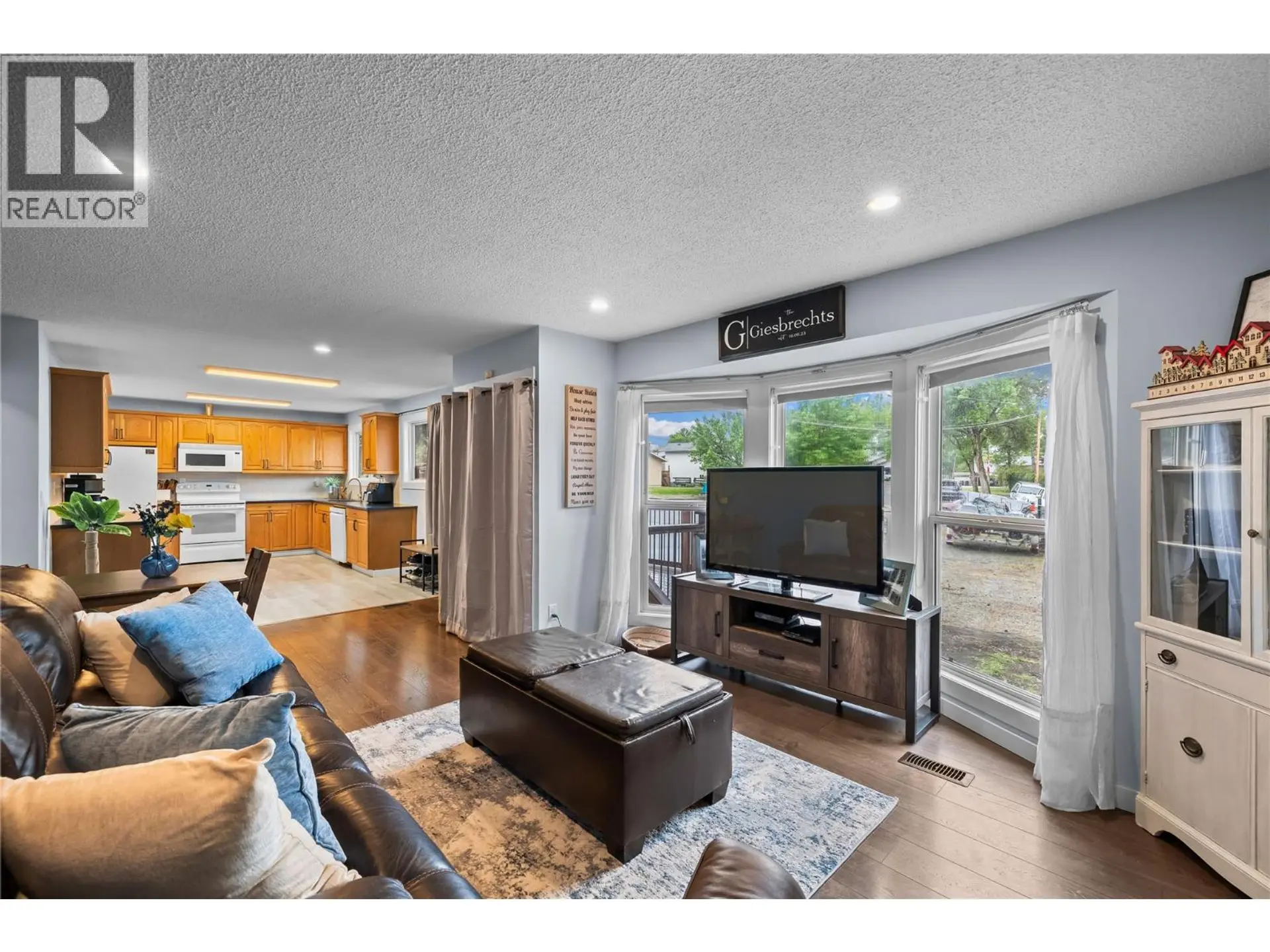 Property at 730 Cupar Road, Kelowna, BC