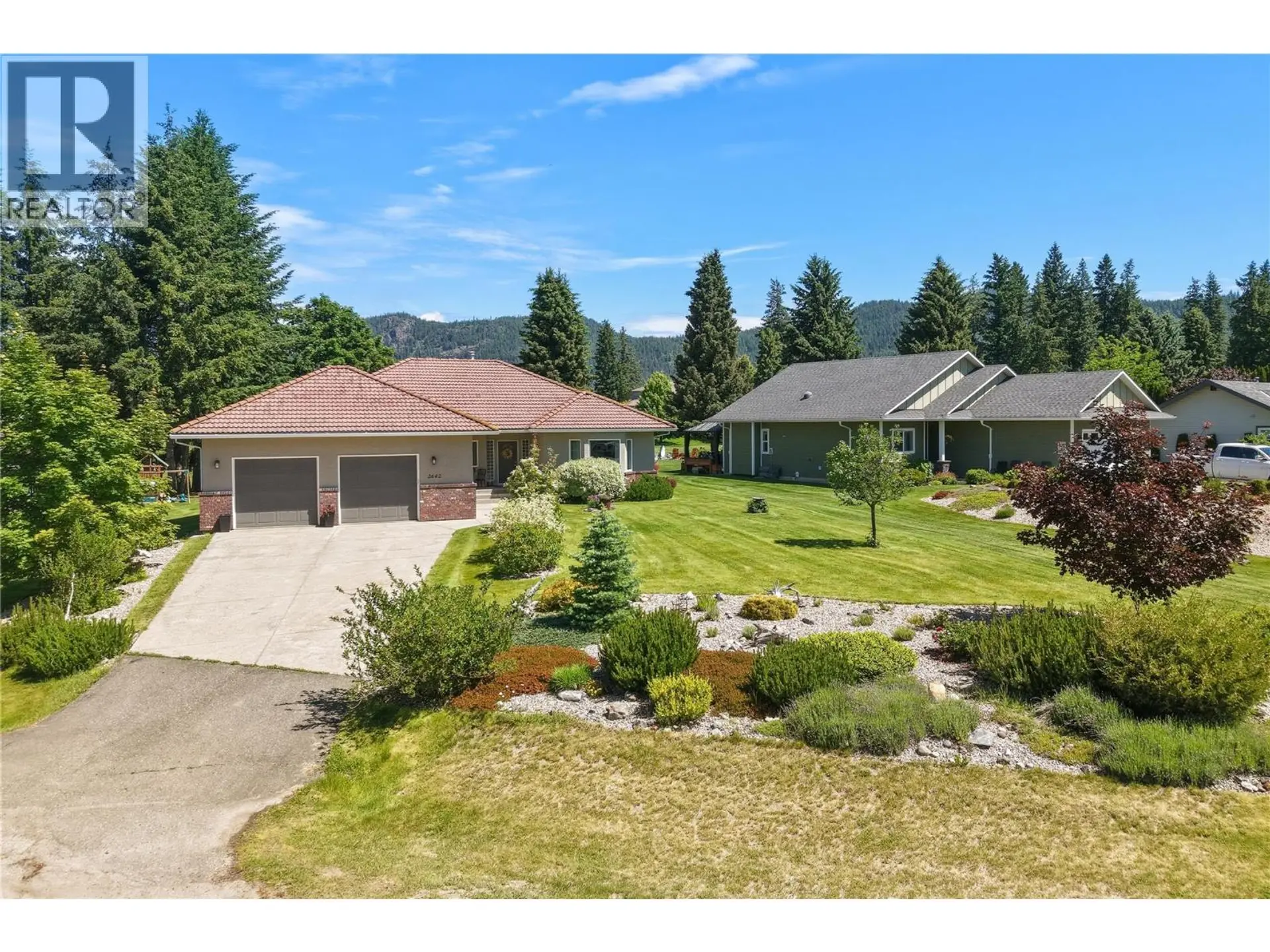 Property at 2642 Golf View Place, Blind Bay, BC
