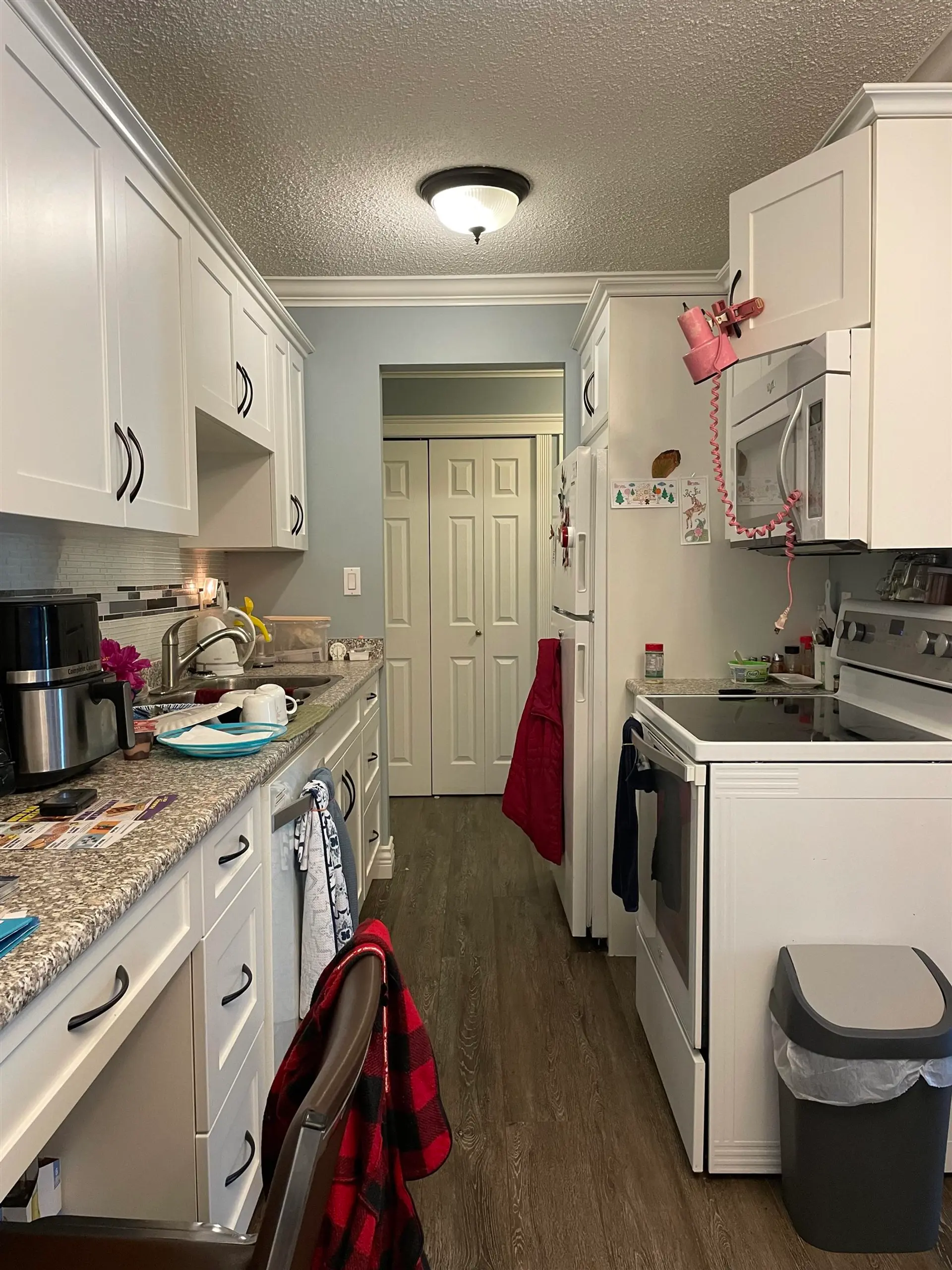 #202 9175 Mary Street - Image 2