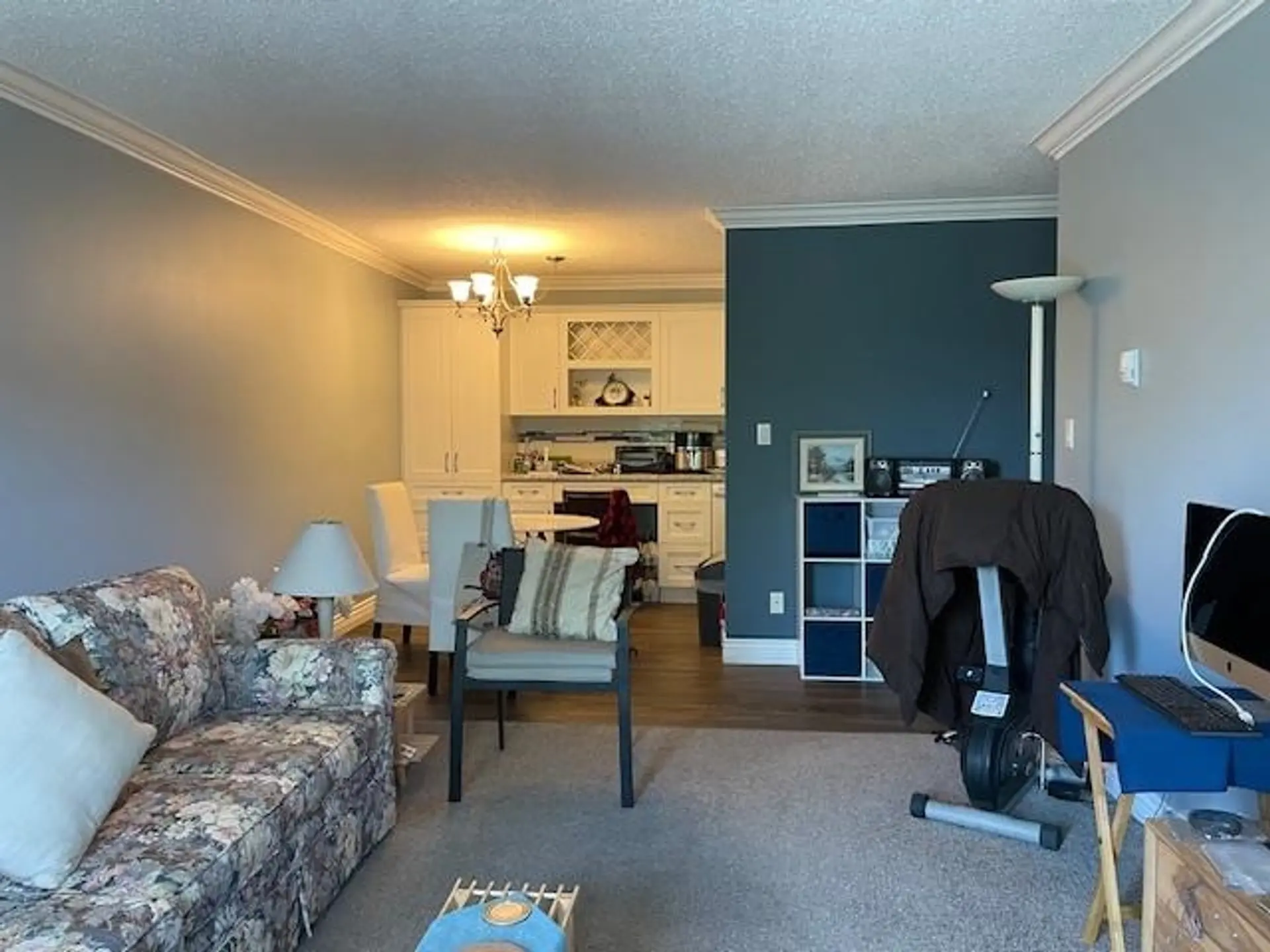 #202 9175 Mary Street - Image 4