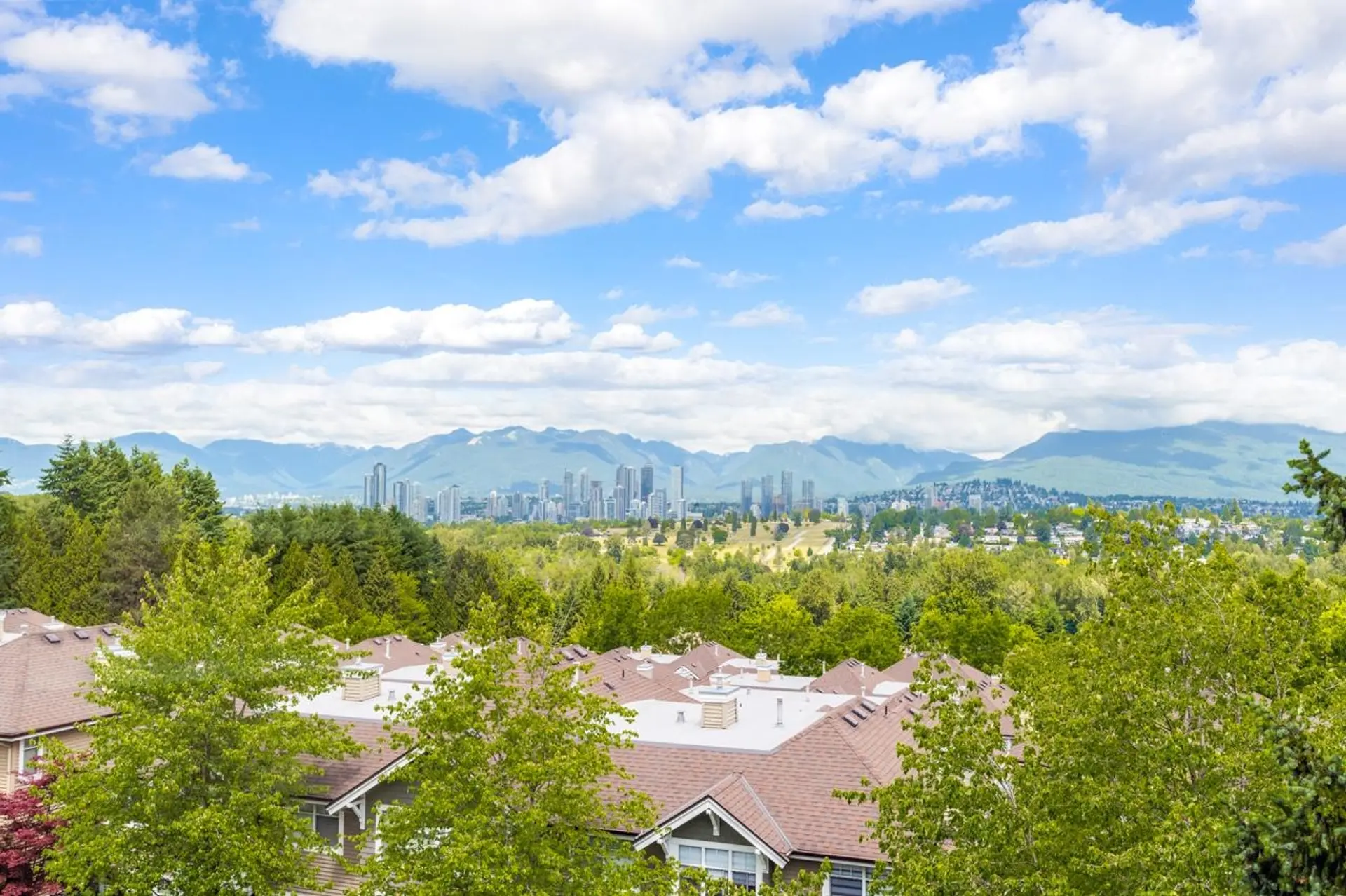 #406 5280 Oakmount Crescent - Image 12