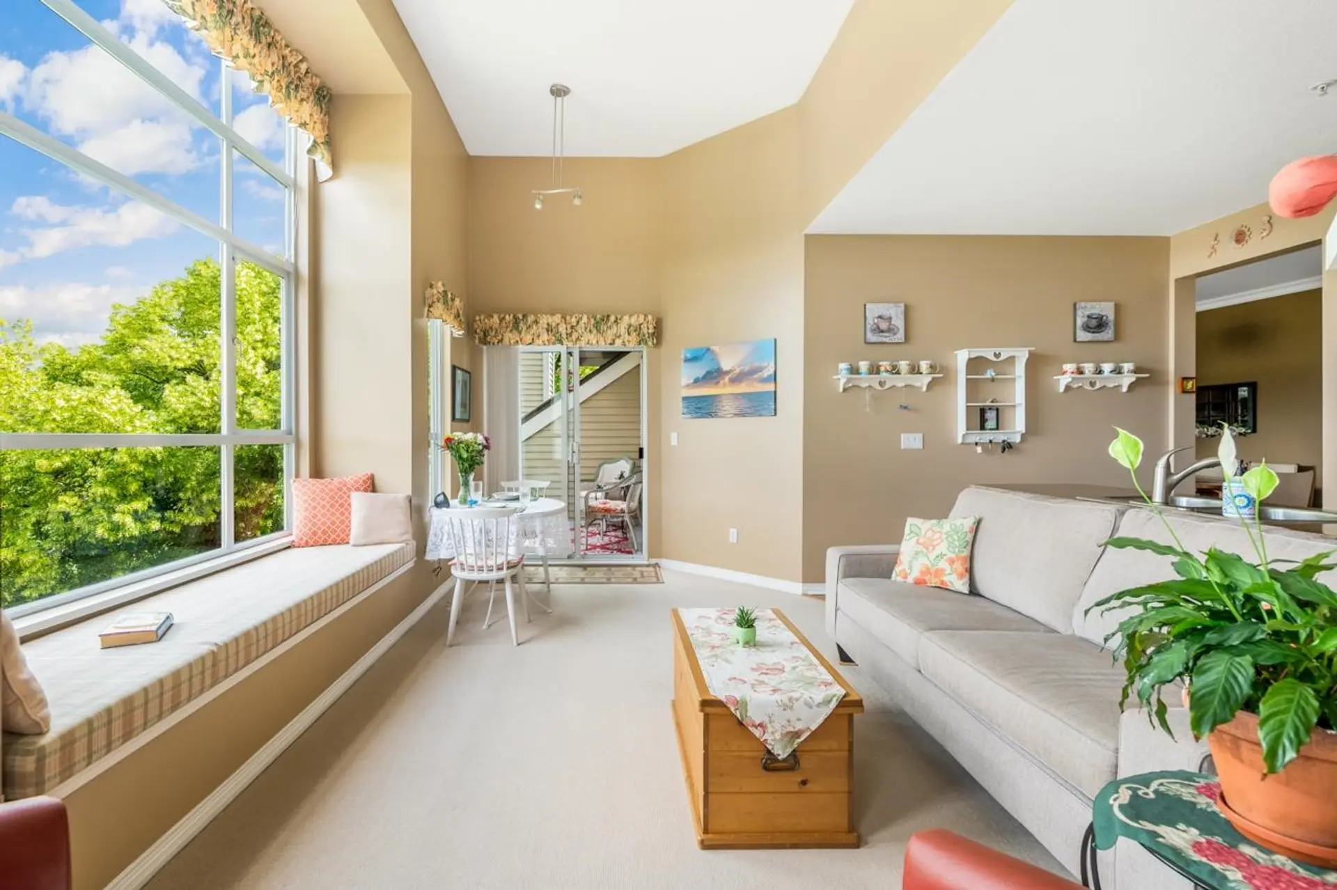 #406 5280 Oakmount Crescent - Image 5