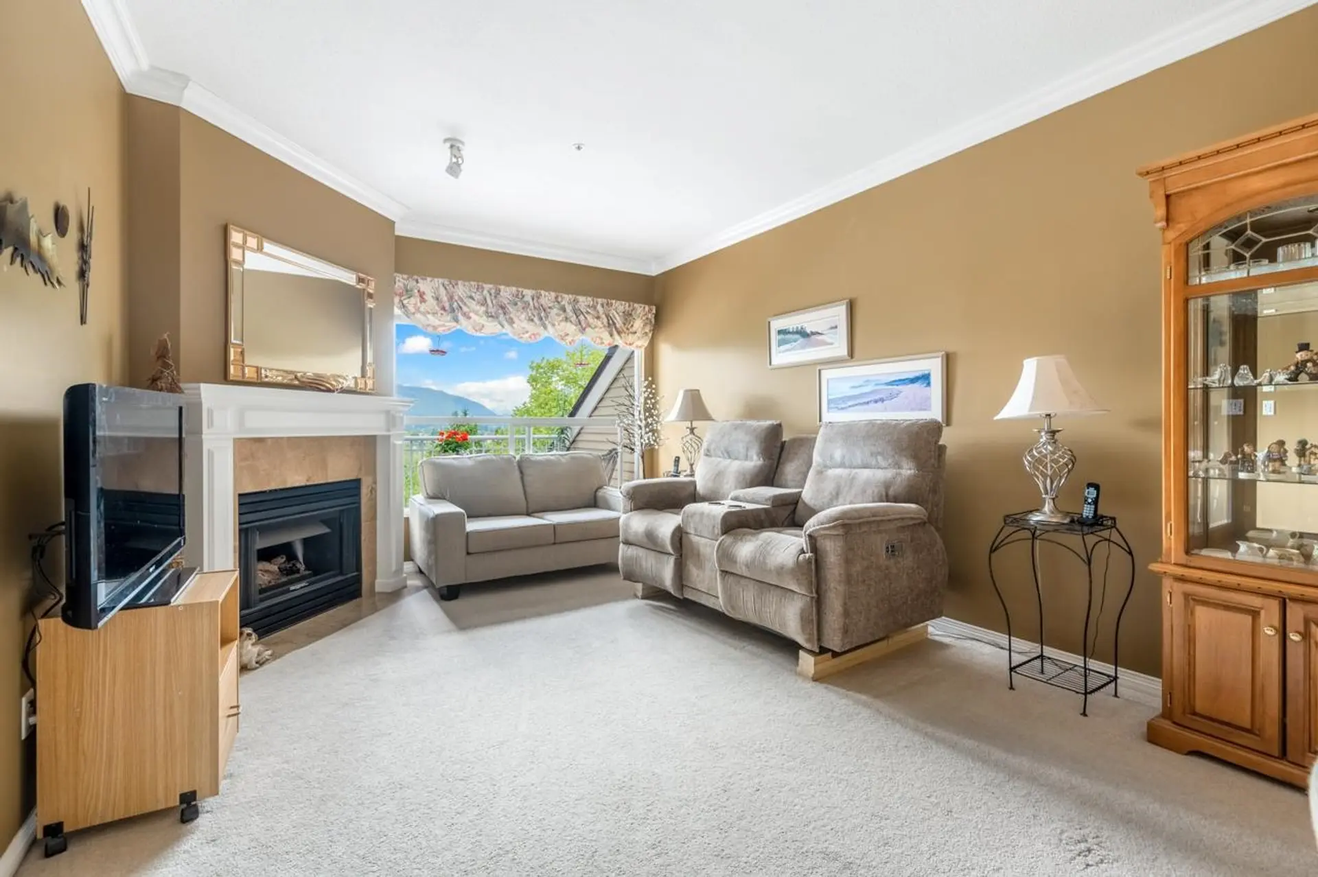 #406 5280 Oakmount Crescent - Image 11