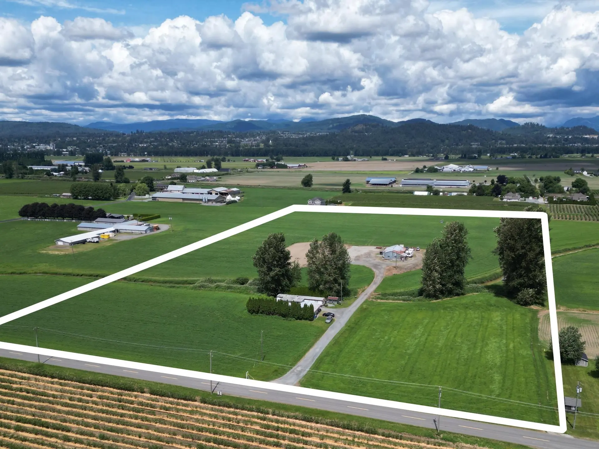 Property at 34561 Fore Road, Abbotsford, BC