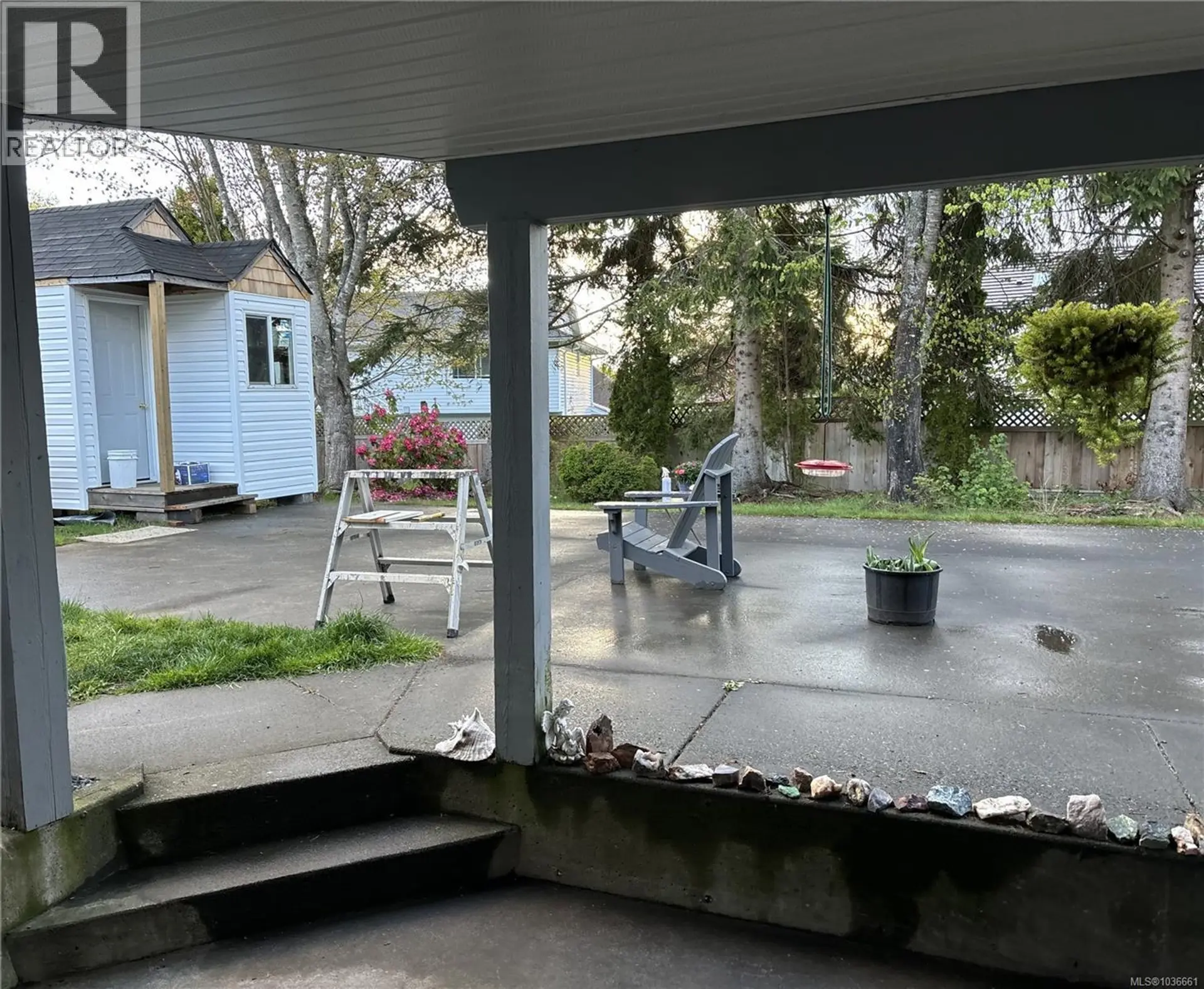 889 Highwood Dr - Image 10
