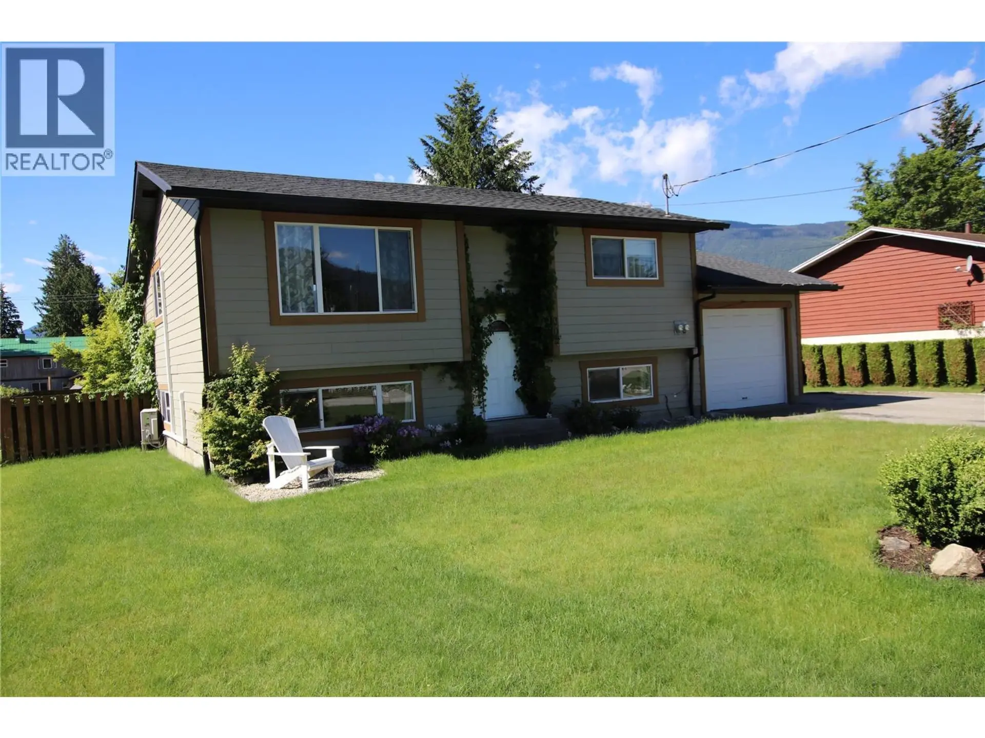 Property at 304 5TH  NW Street, Nakusp, BC