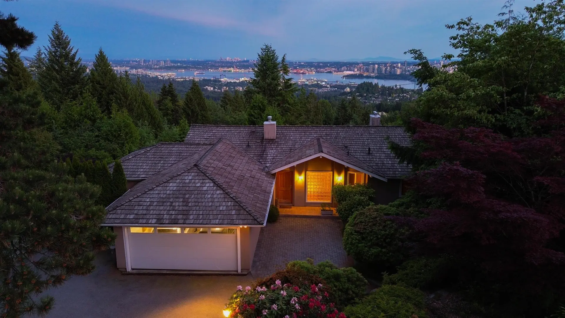 Property at 1440 Sandhurst Place, West Vancouver, BC
