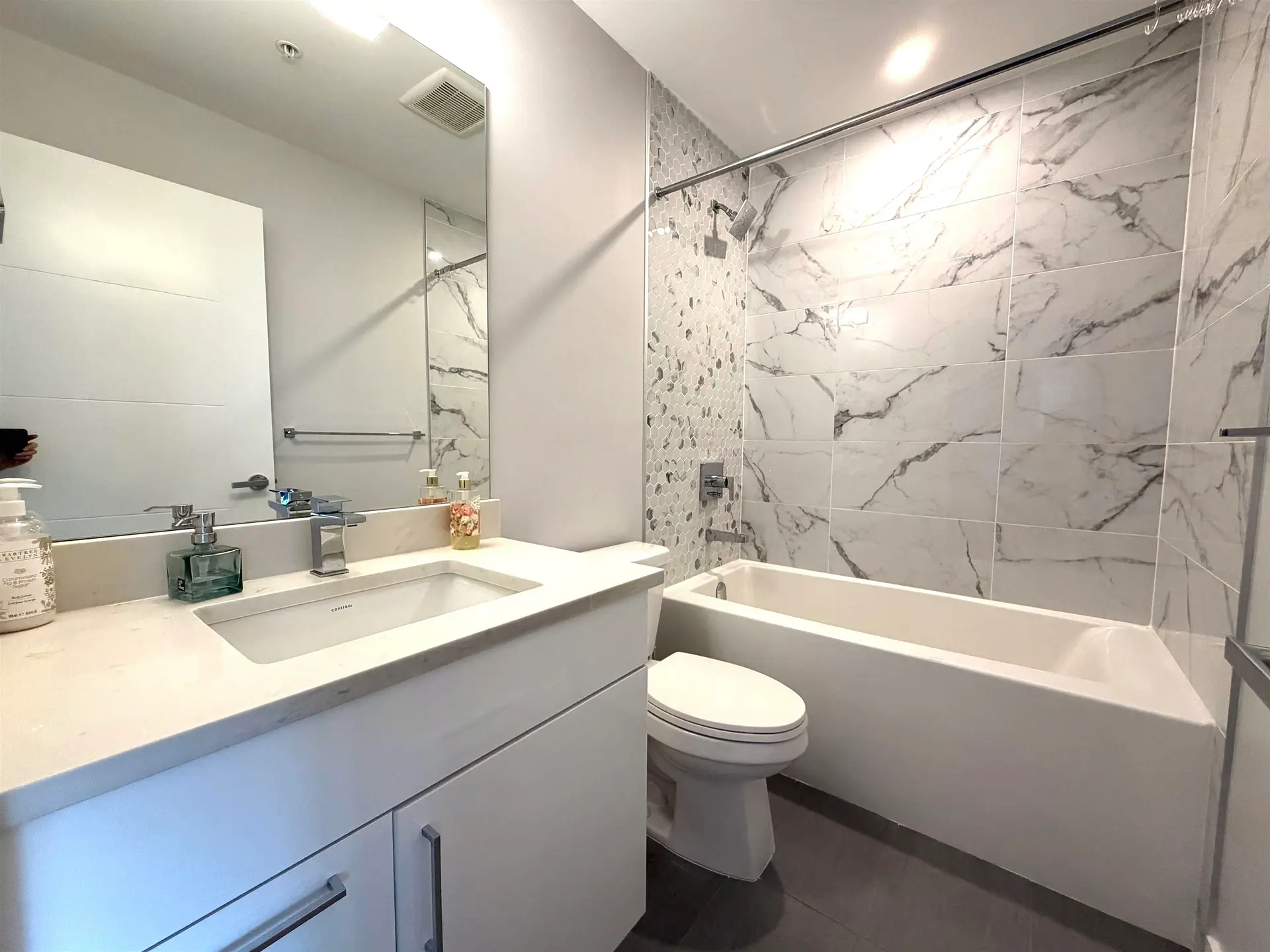 #403 45562 Airport Road - Image 10