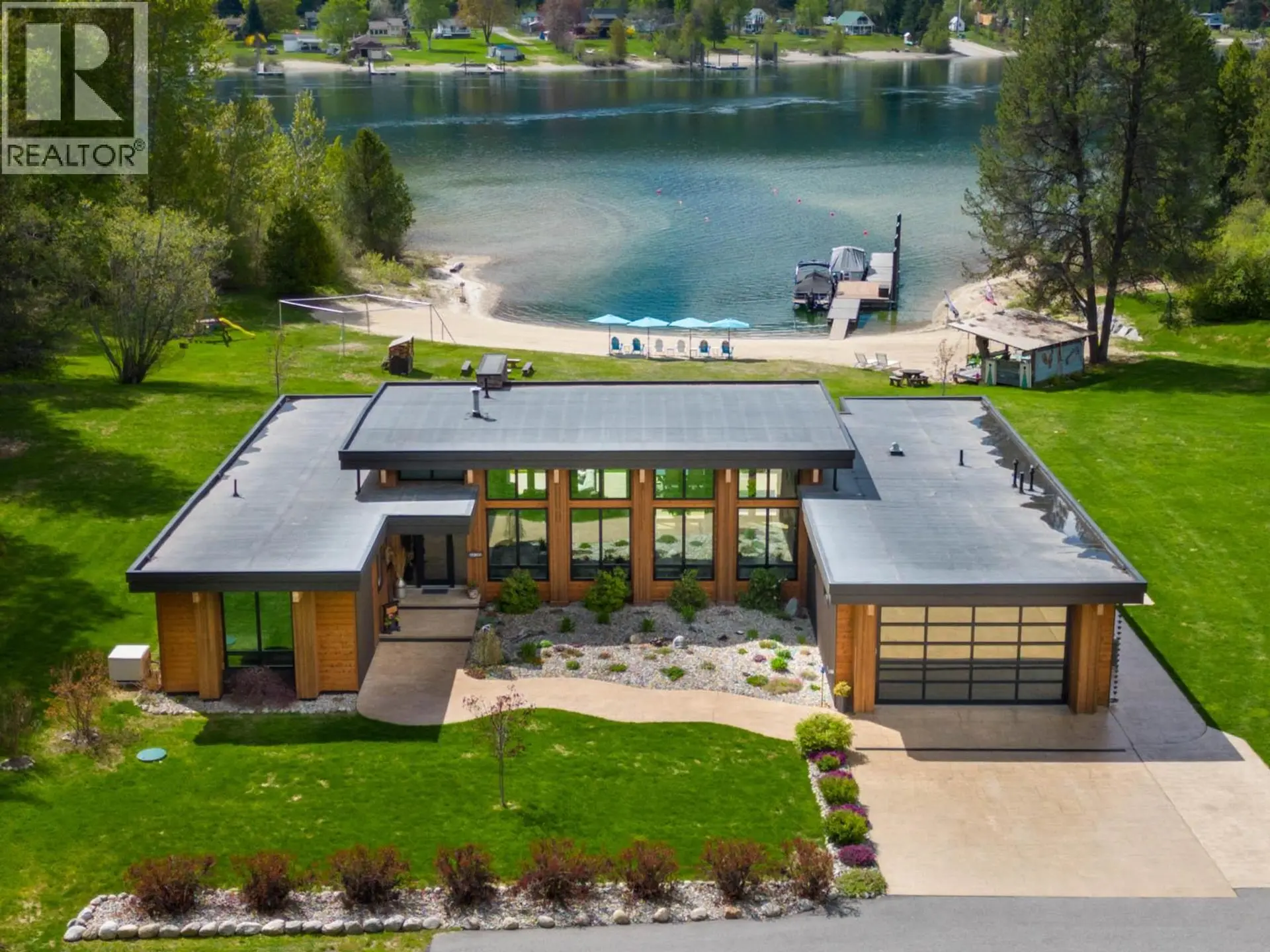 Property at 6133 PIPPERS Lane, Nelson, BC