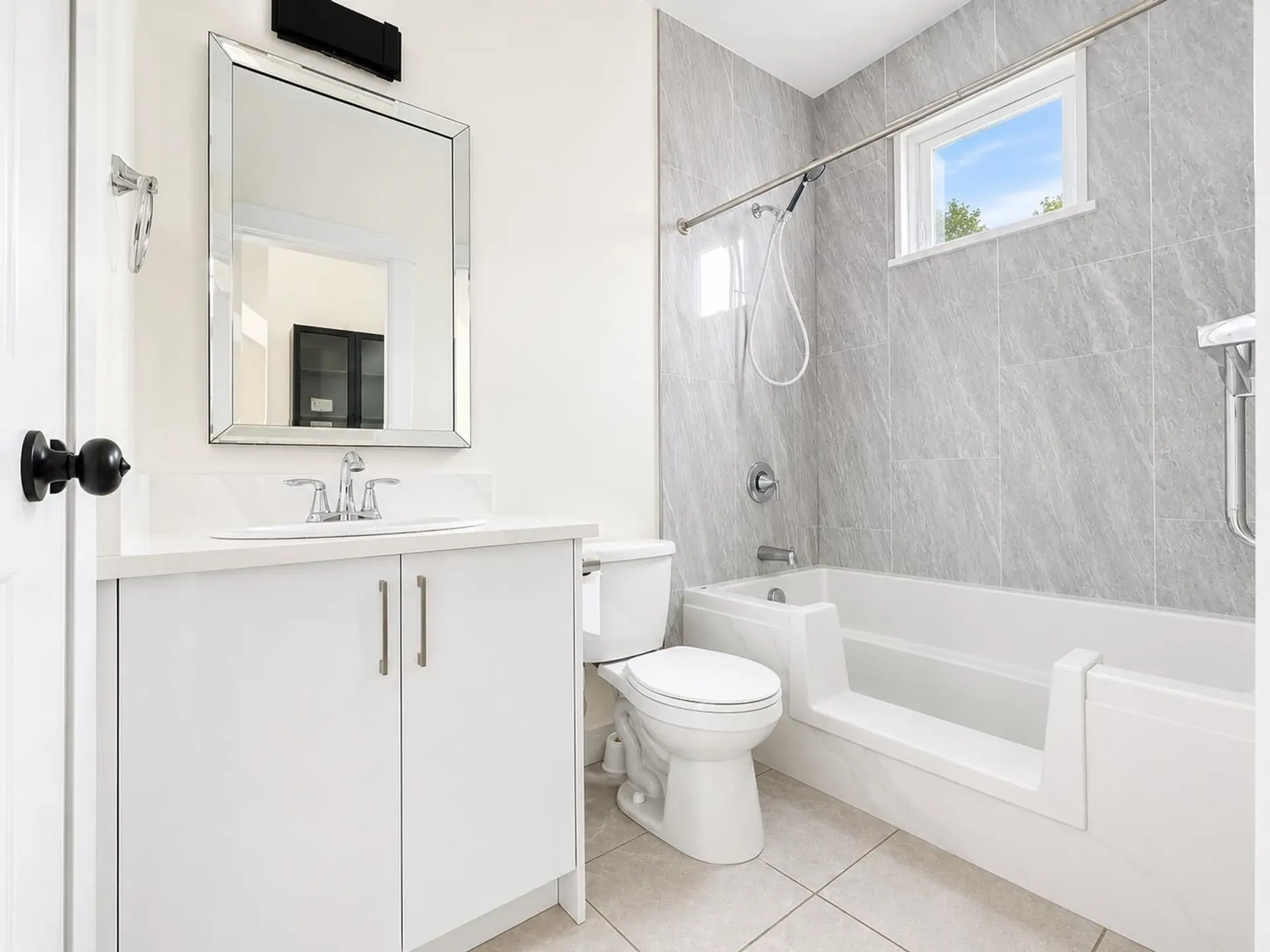 #1 548 Park Street - Image 7