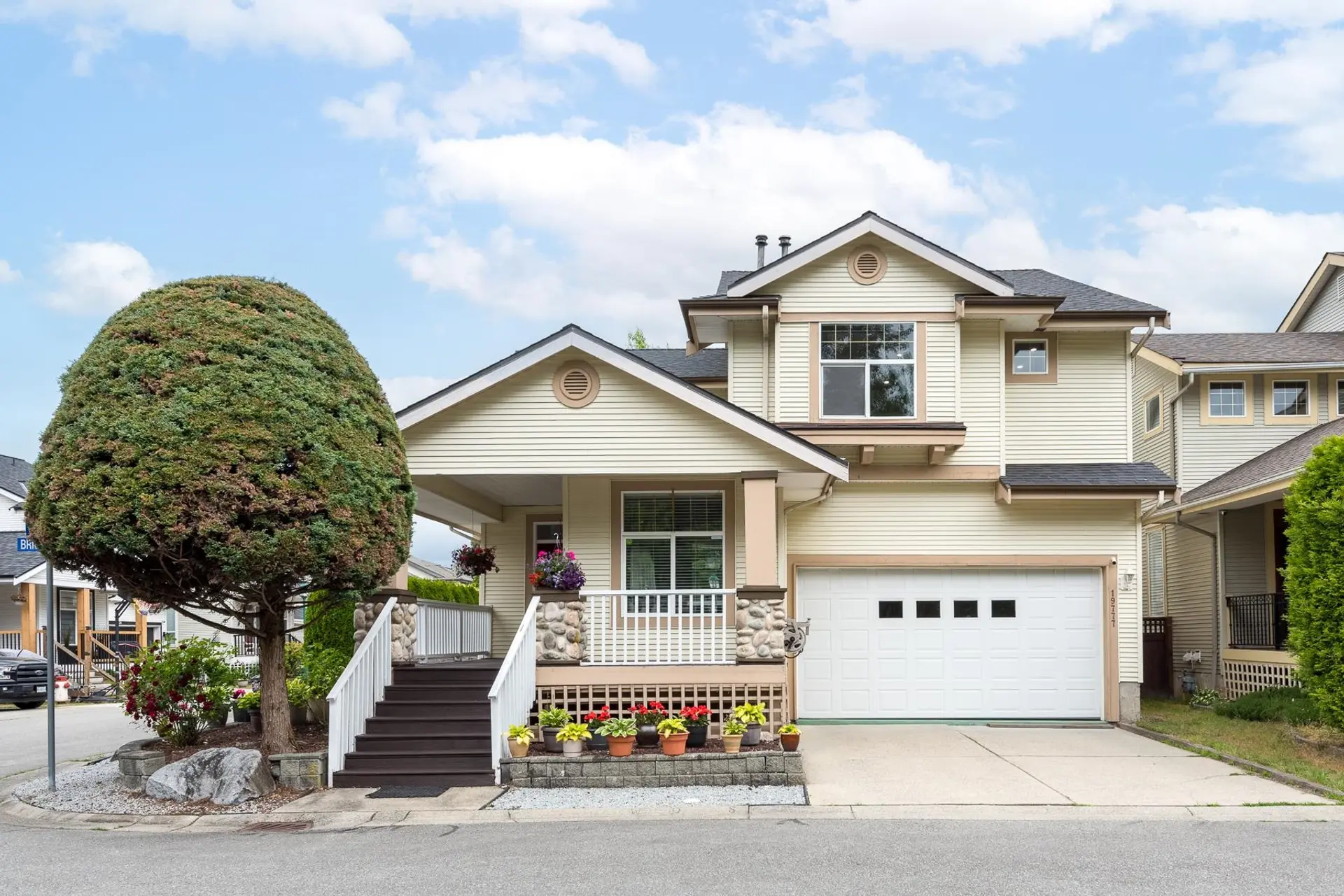 Property at 19777 Brighton Place, Pitt Meadows, BC