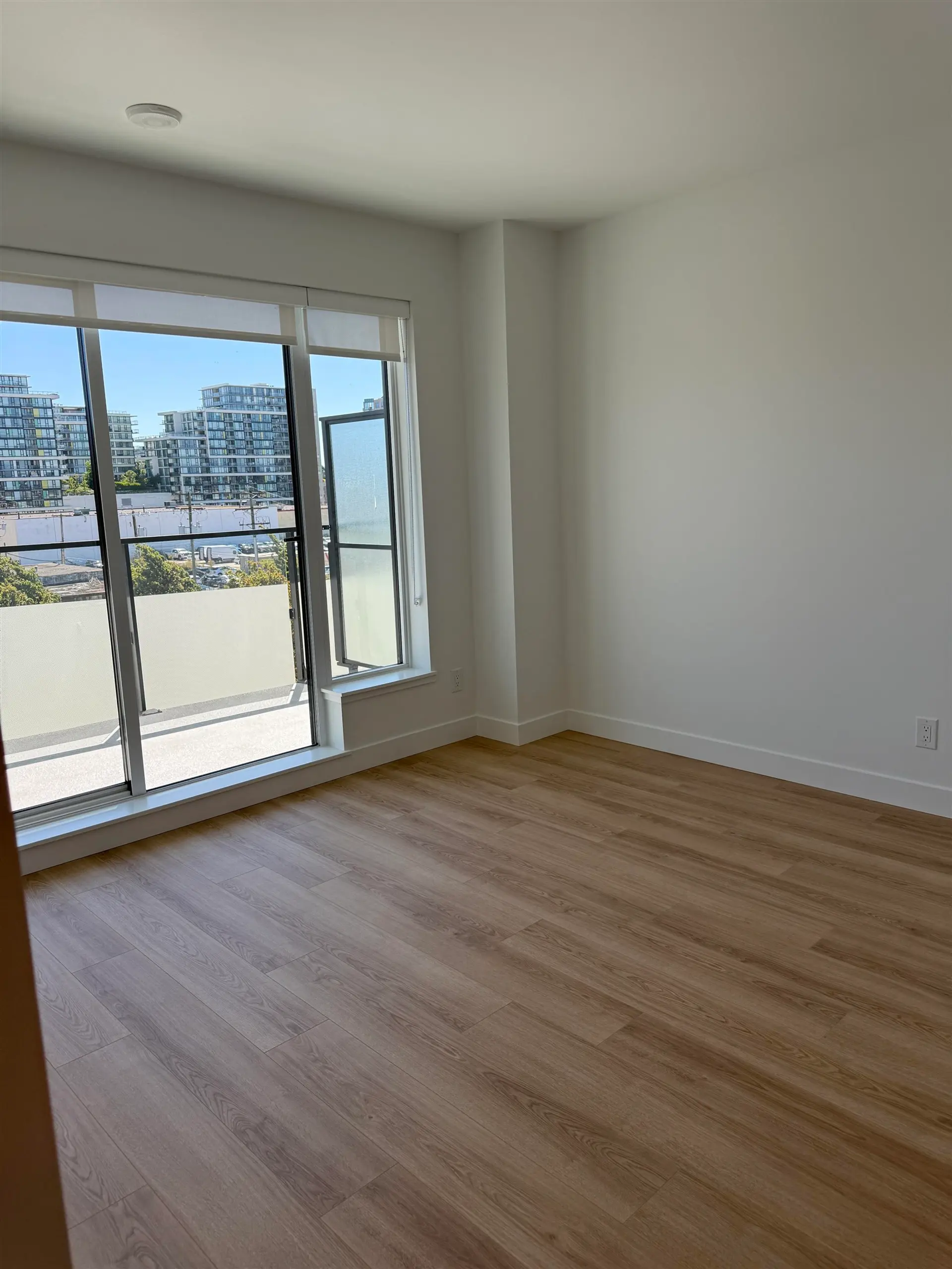 #505 7977 Lansdowne Road - Image 2