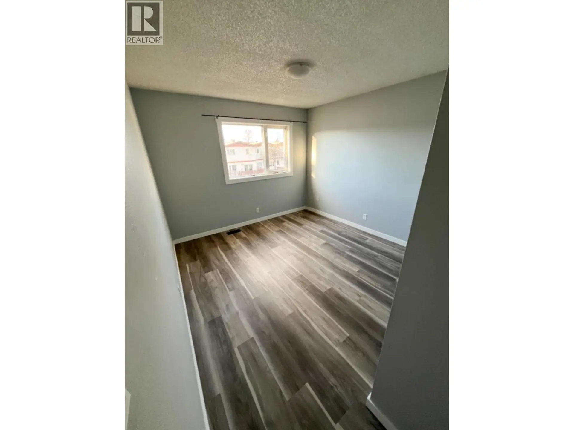 #18 2007 UPLAND STREET - Image 12