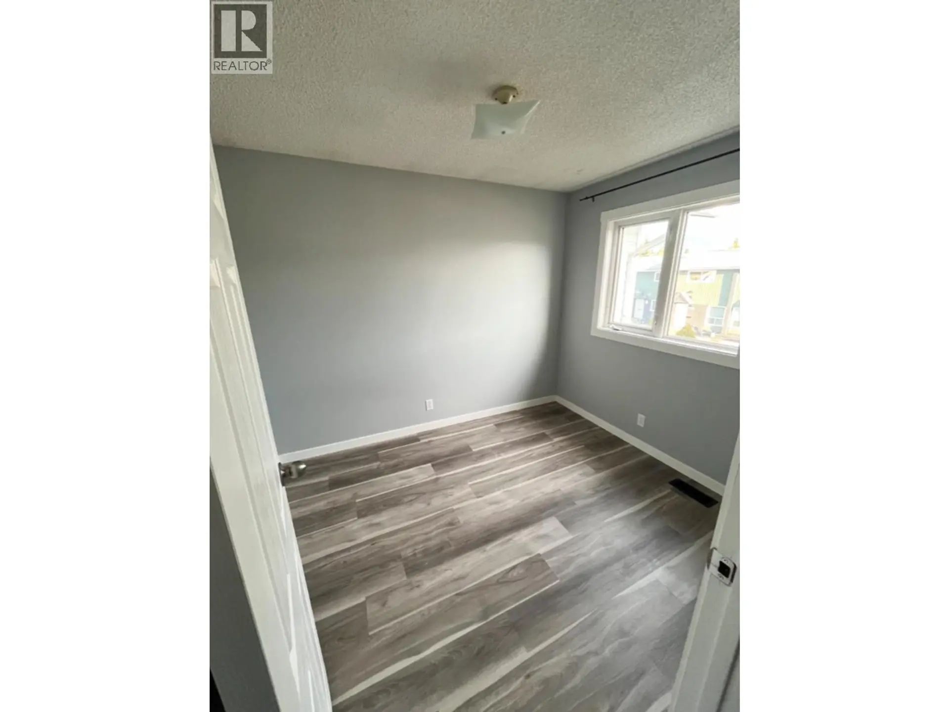 #18 2007 UPLAND STREET - Image 13