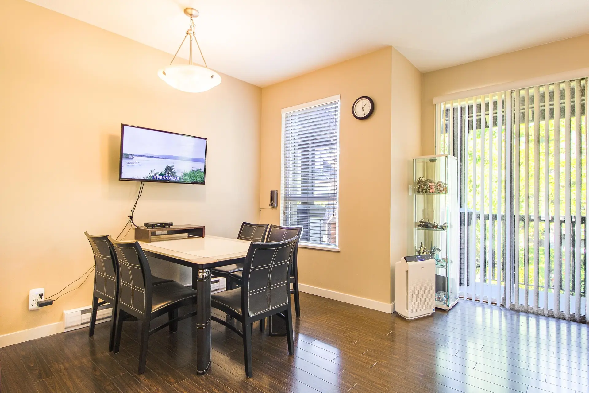 #22 22380 Sharpe Avenue - Image 4