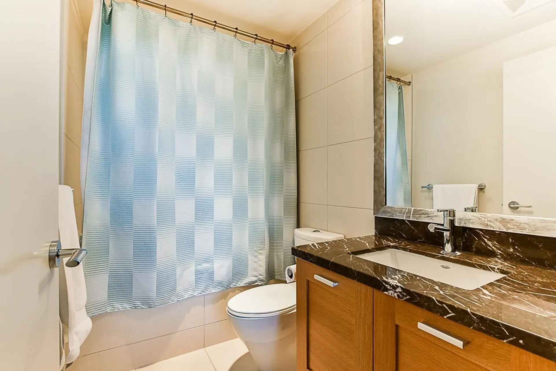 #506 1473 Johnston Street - Image 6