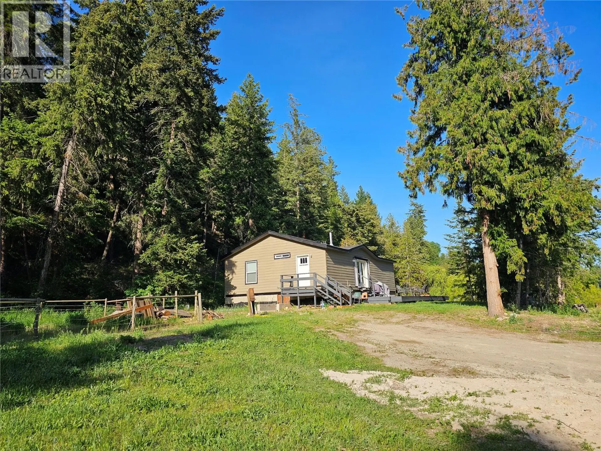 Property at 2385 Eva Road, Lee Creek, BC