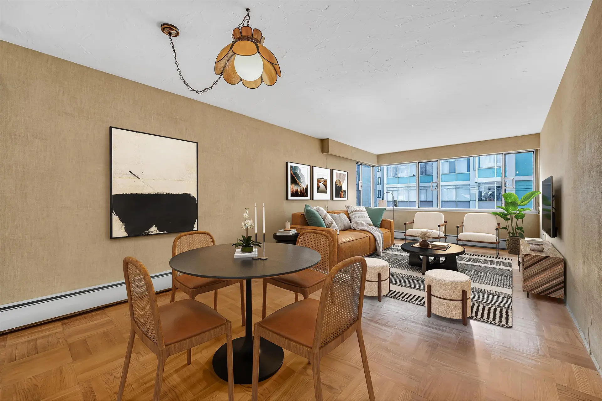 #301 1050 Chilco Street - Image 2