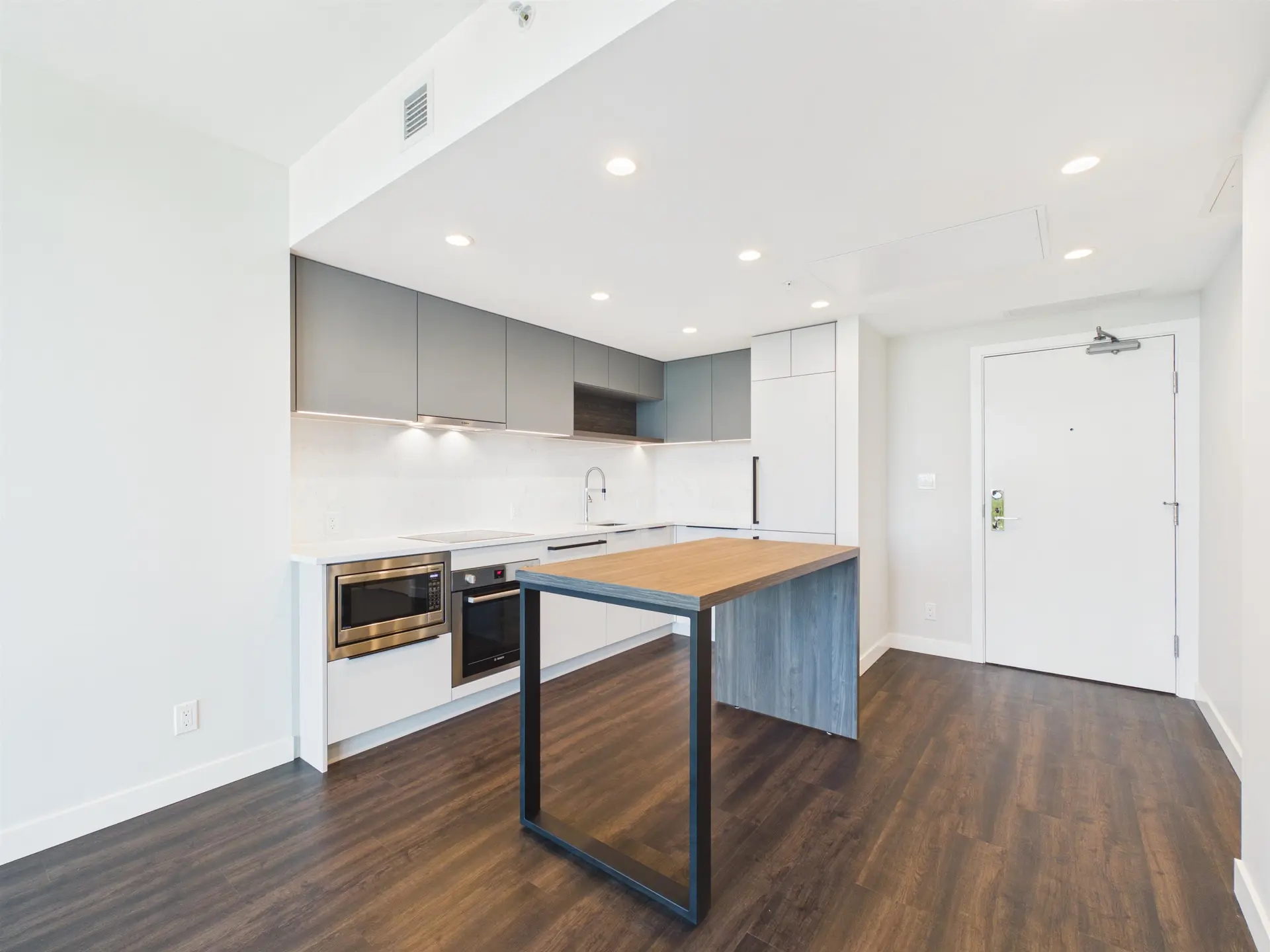 #2502 567 Emerson Street - Image 3