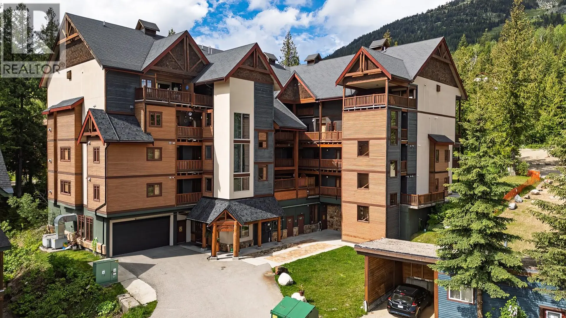 Property at #2E 1005 MOUNTAIN VIEW Road, Rossland, BC