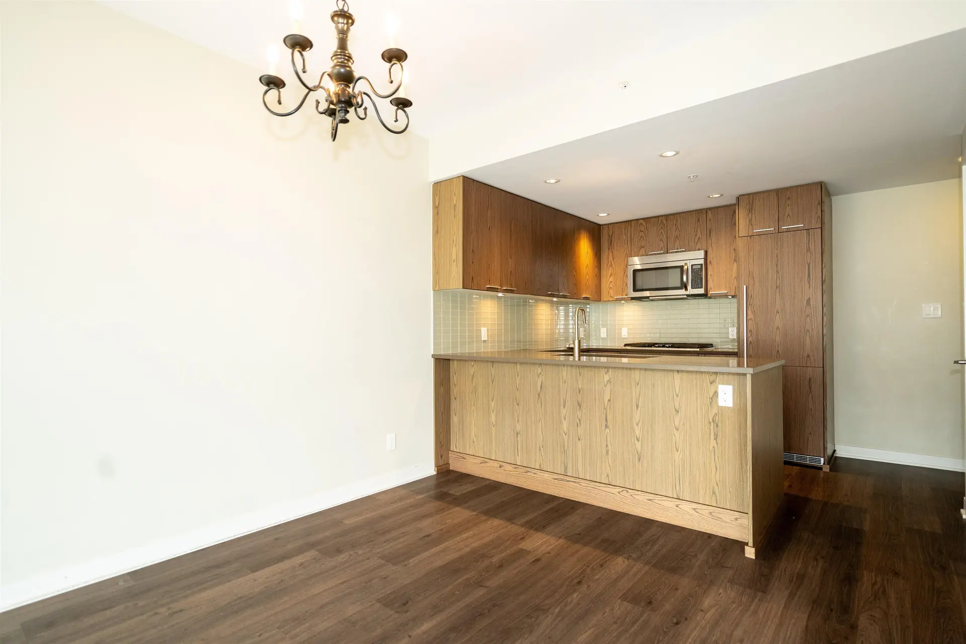 Property at #1605 2975 Atlantic Avenue, Coquitlam, BC