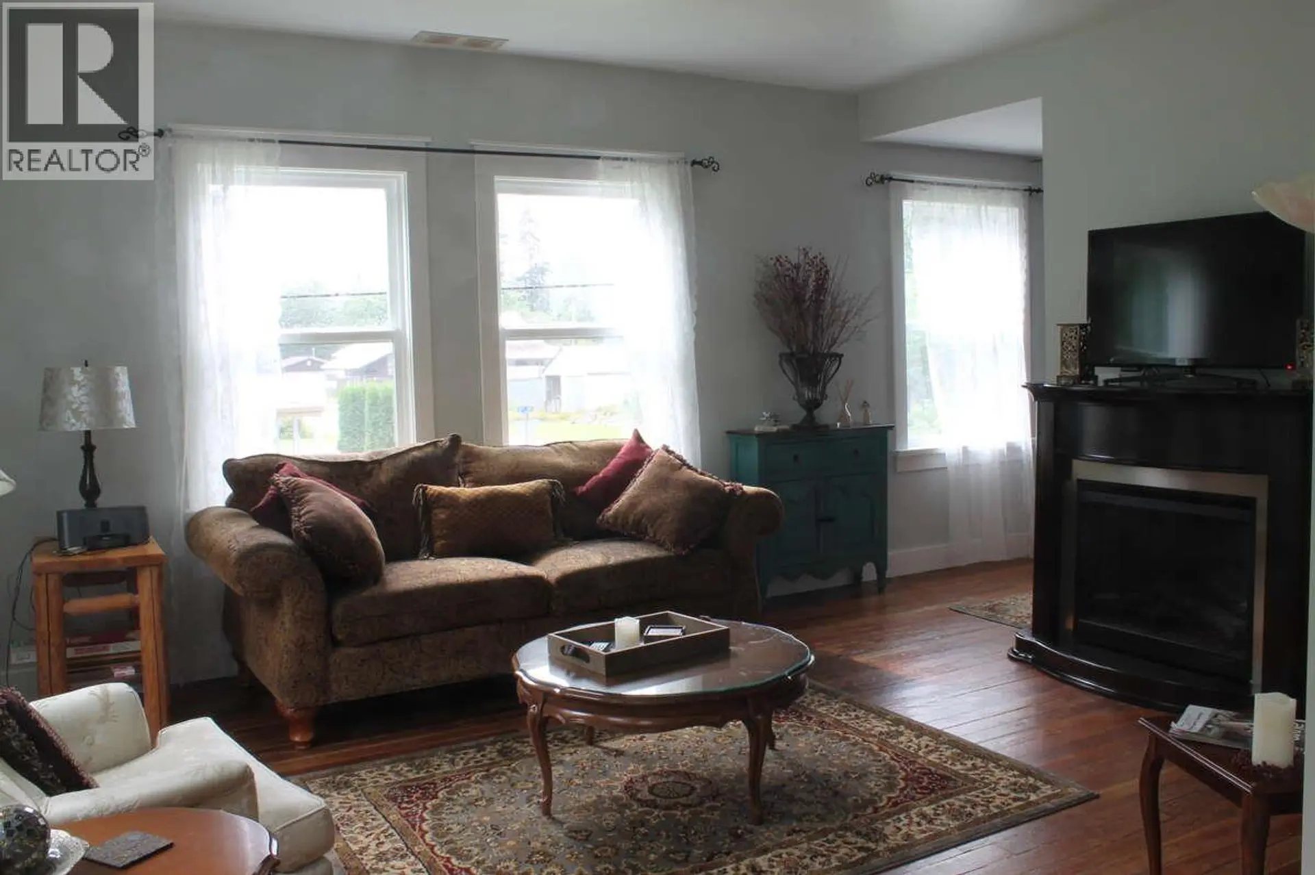 301 8TH AVENUE - Image 3