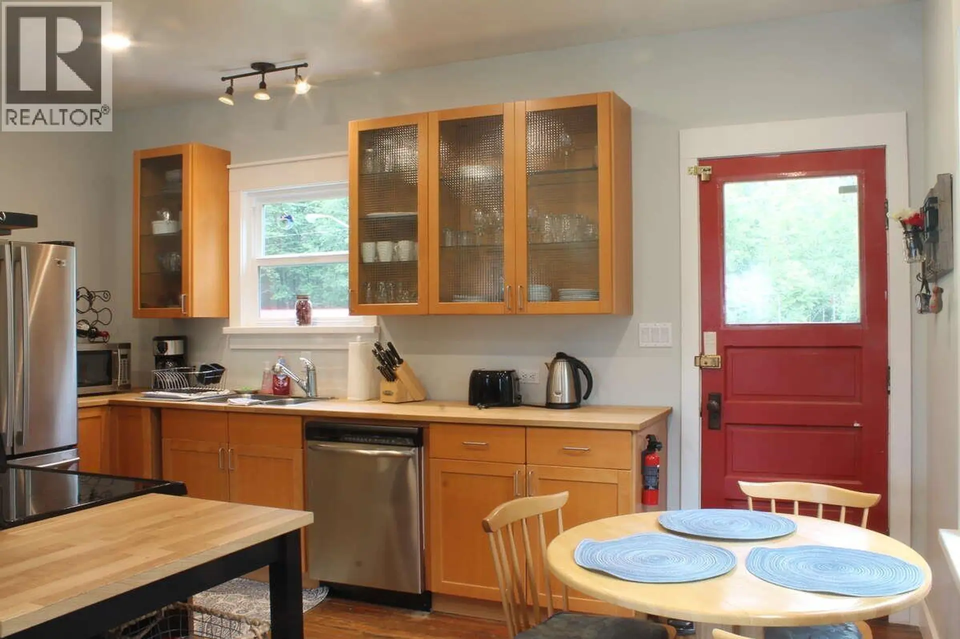 301 8TH AVENUE - Image 4