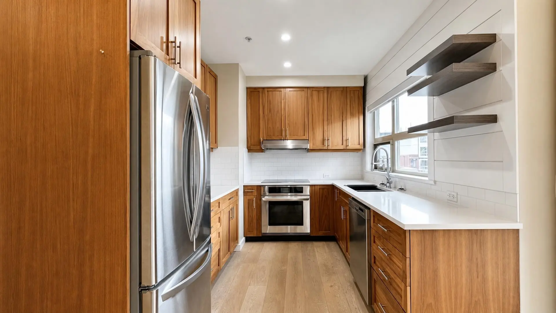 #PH2 1033 St. Georges Avenue - Image 6