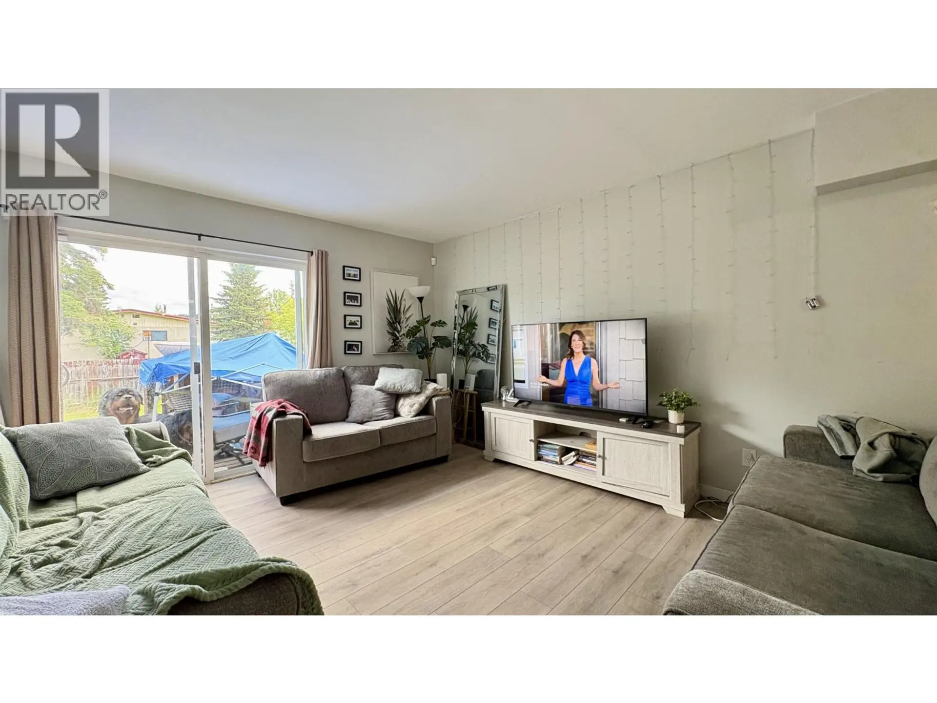2124 QUINCE STREET - Image 2