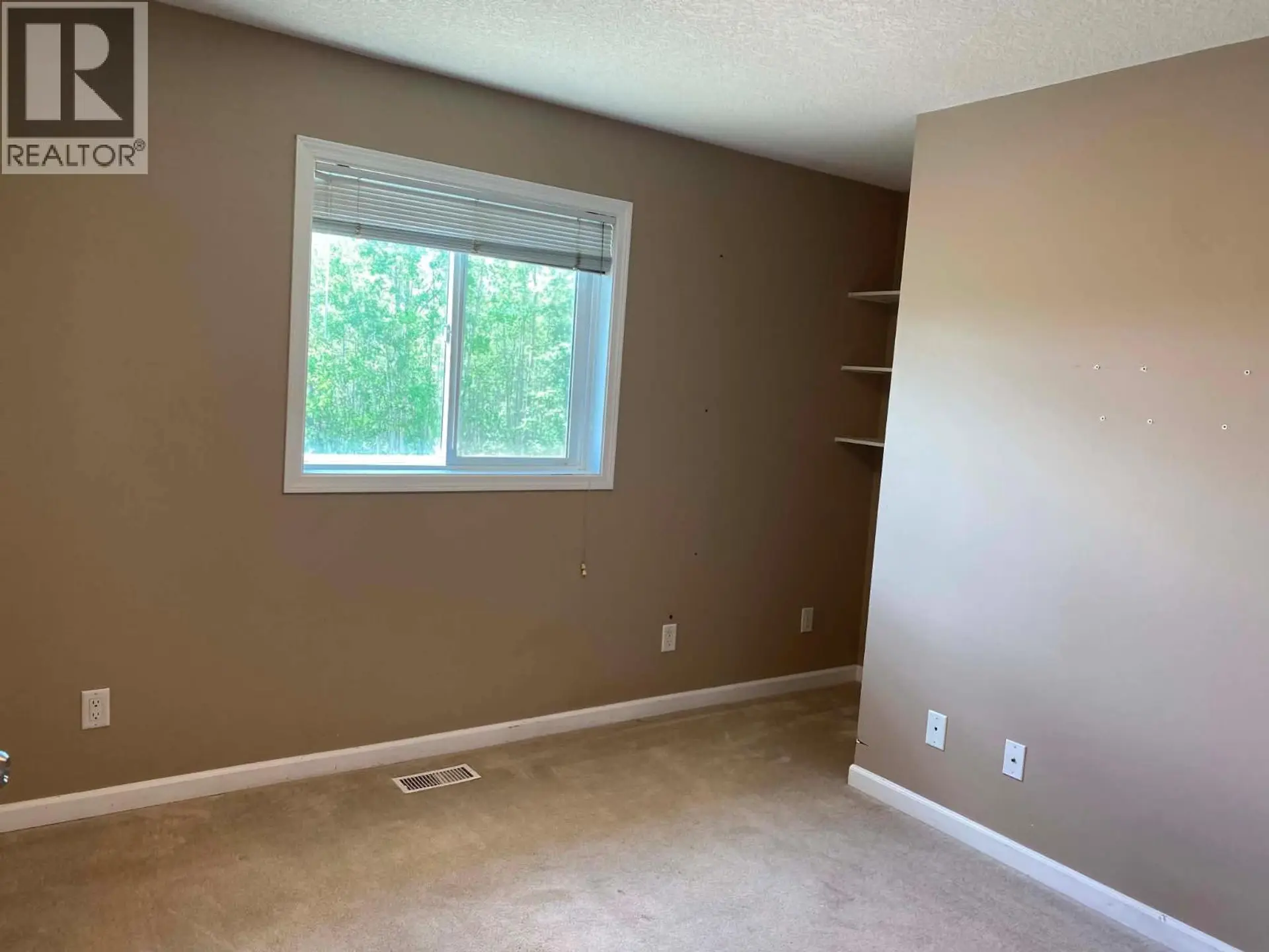 5404 Hillside Avenue - Image 8