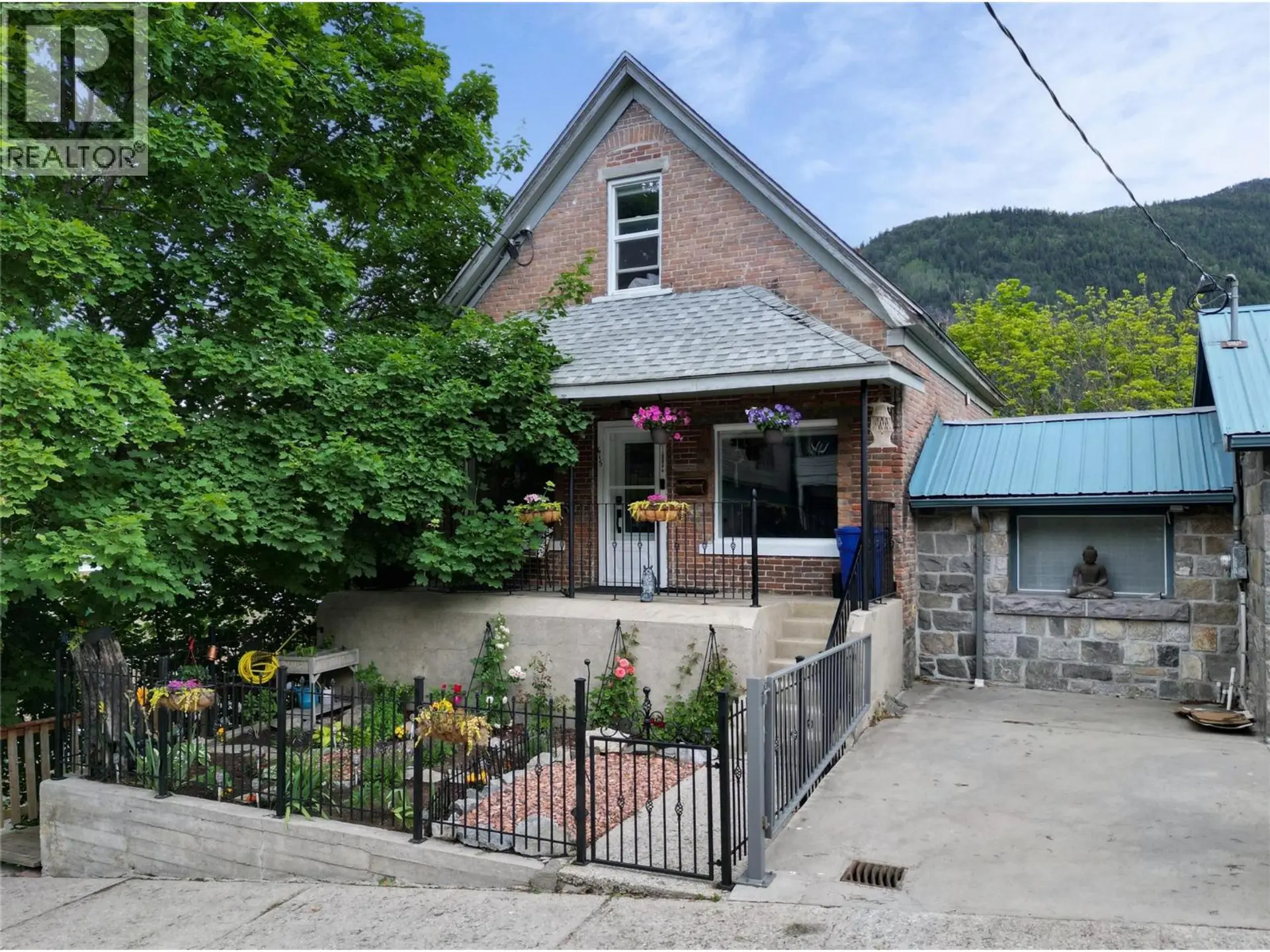 Property at 615 VICTORIA Street, Nelson, BC